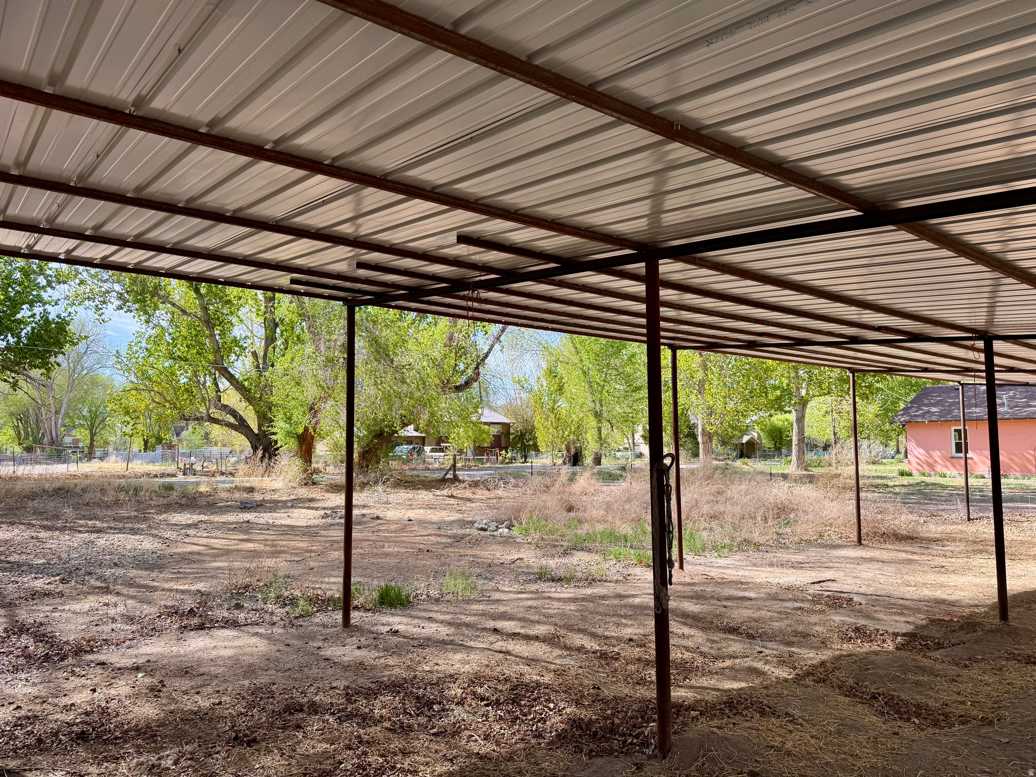 main property photo 8