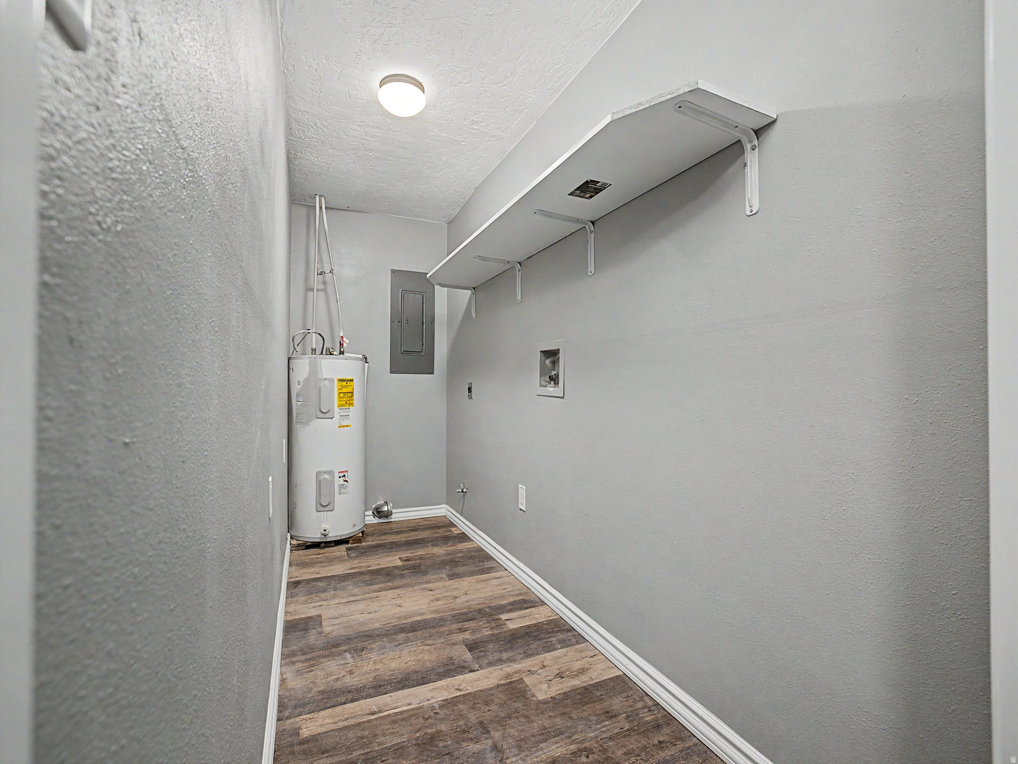 main property photo 16