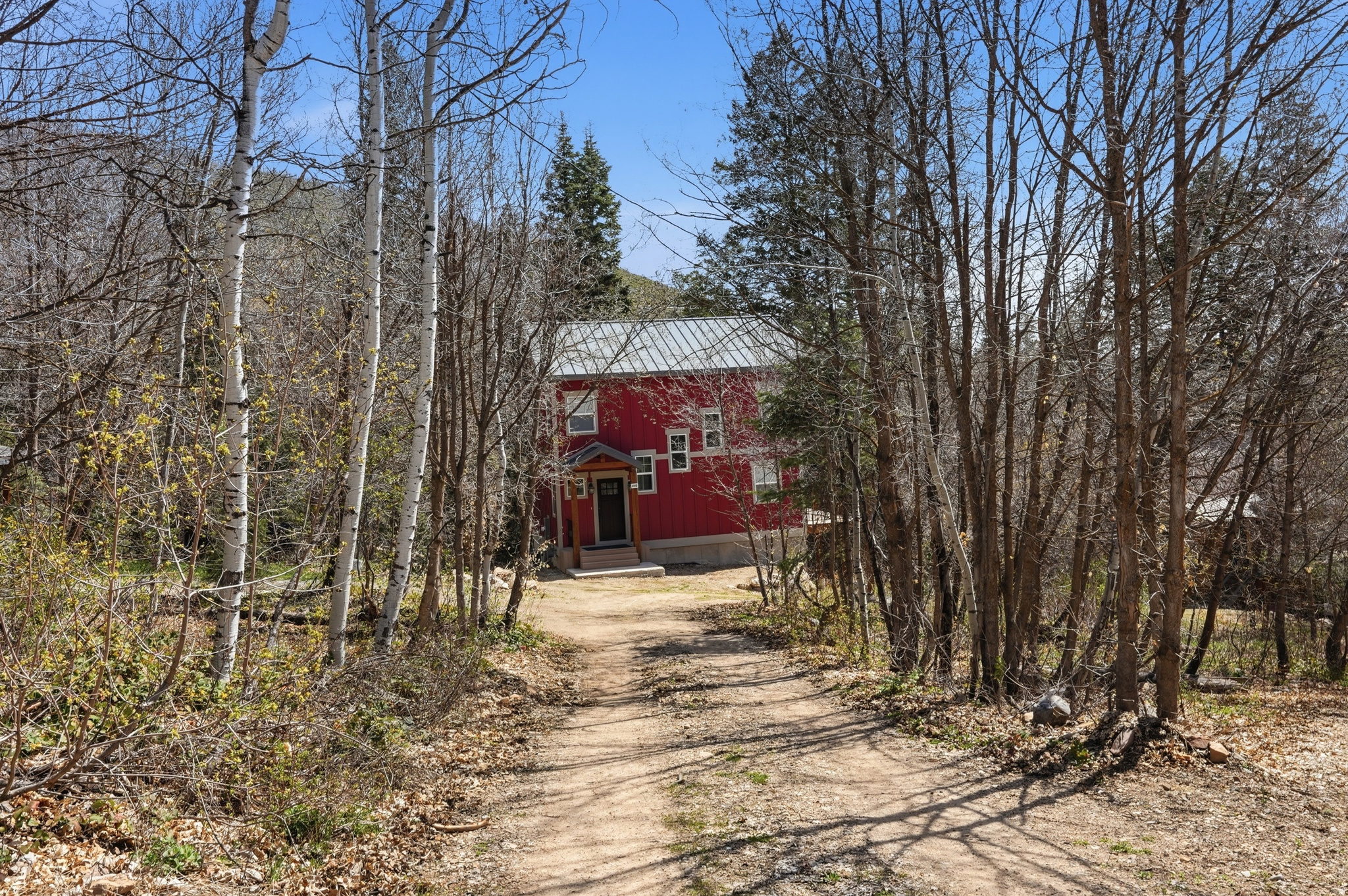 main property photo 28