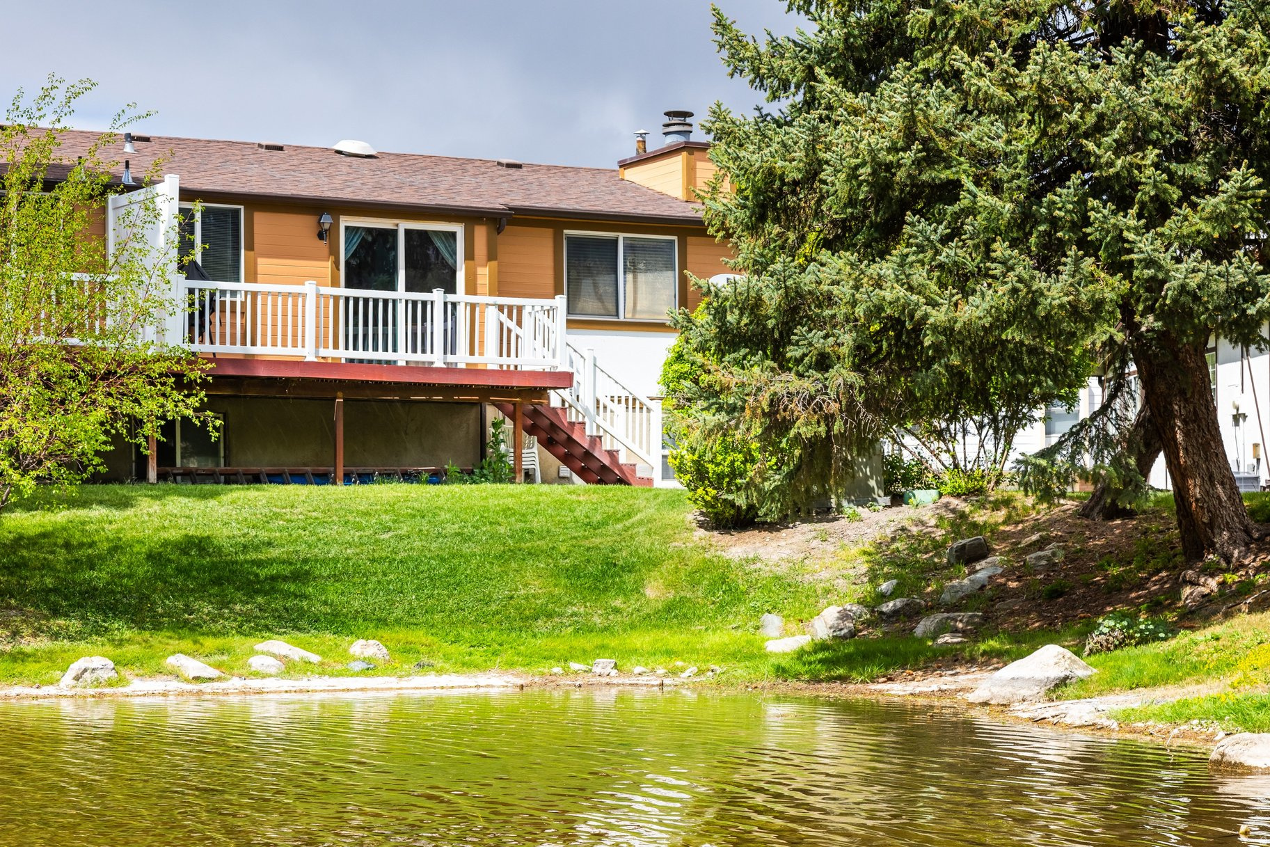 main property photo 11