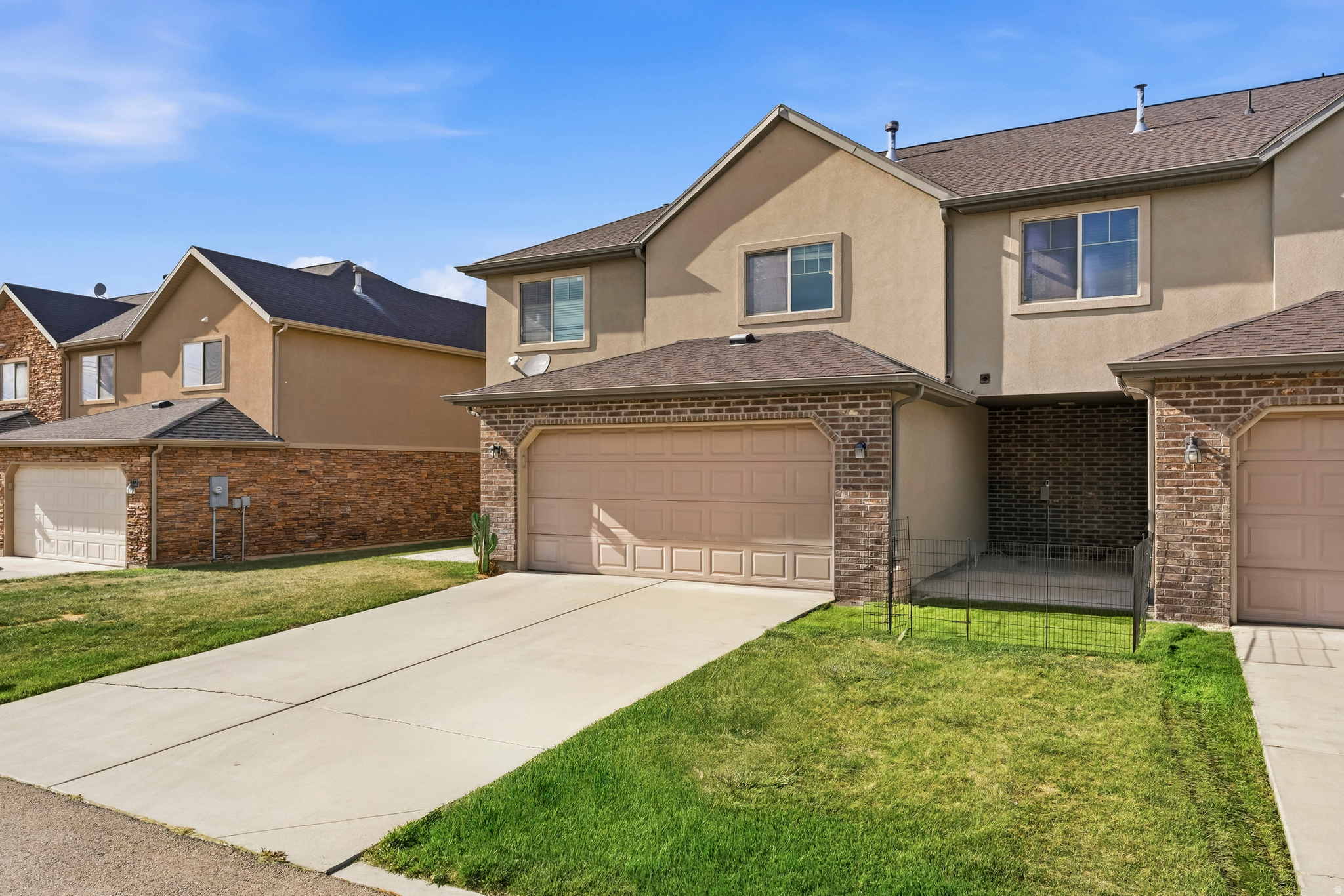 main property photo 14