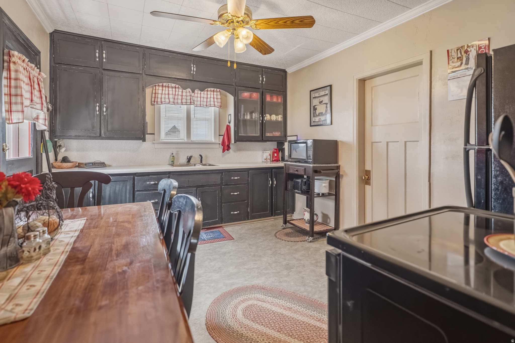 main property photo 13
