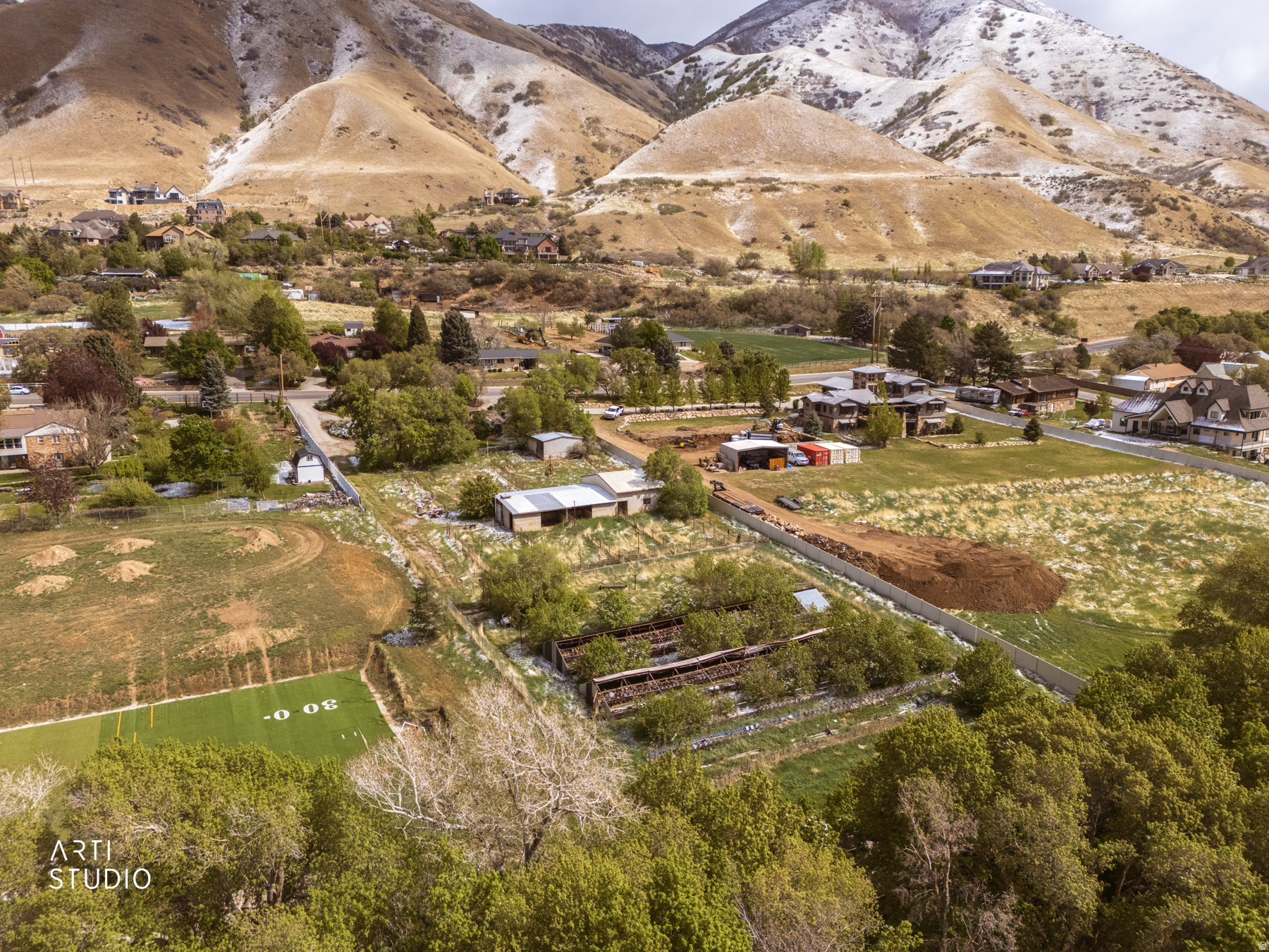 main property photo 14