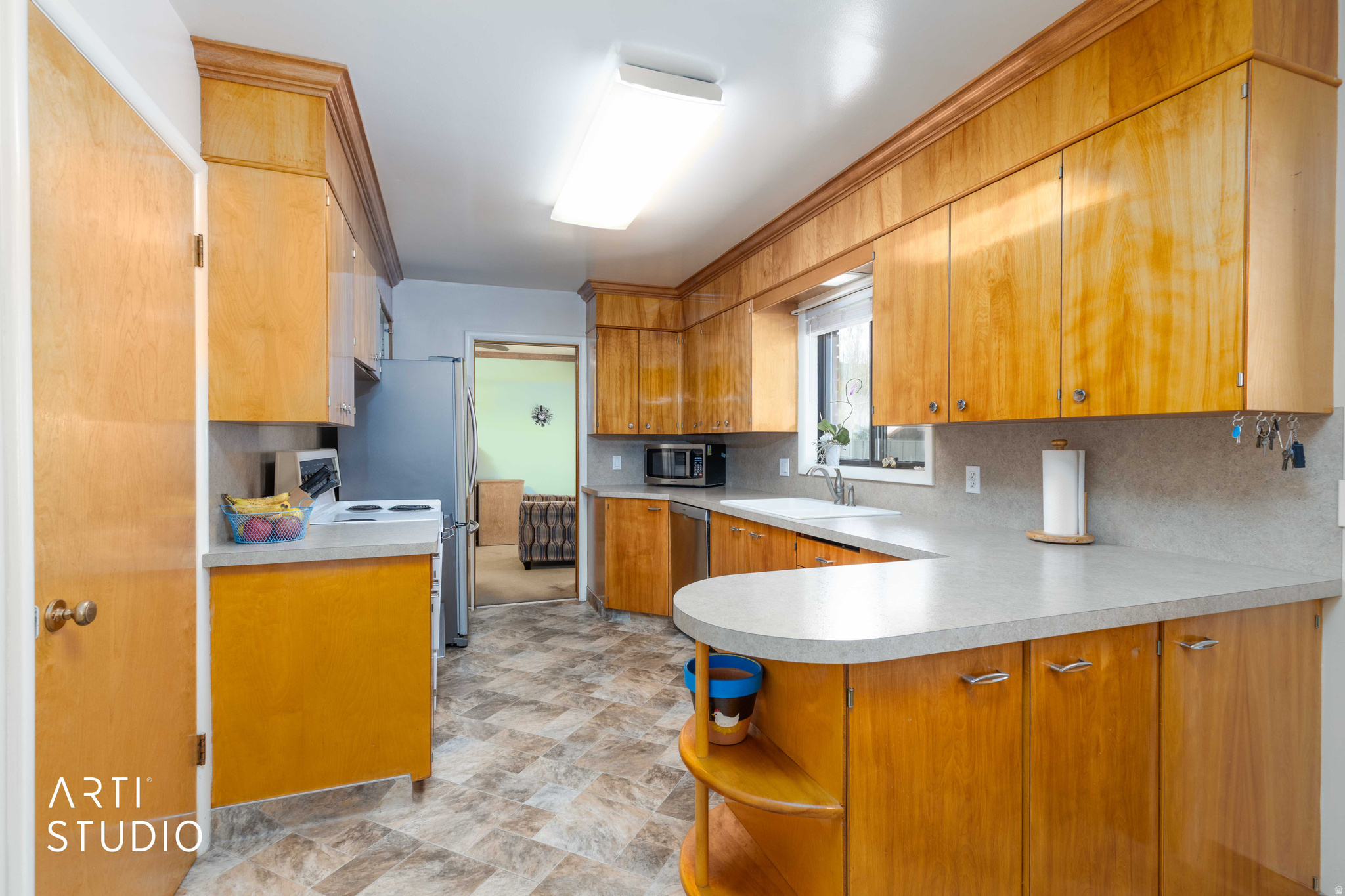 main property photo 19