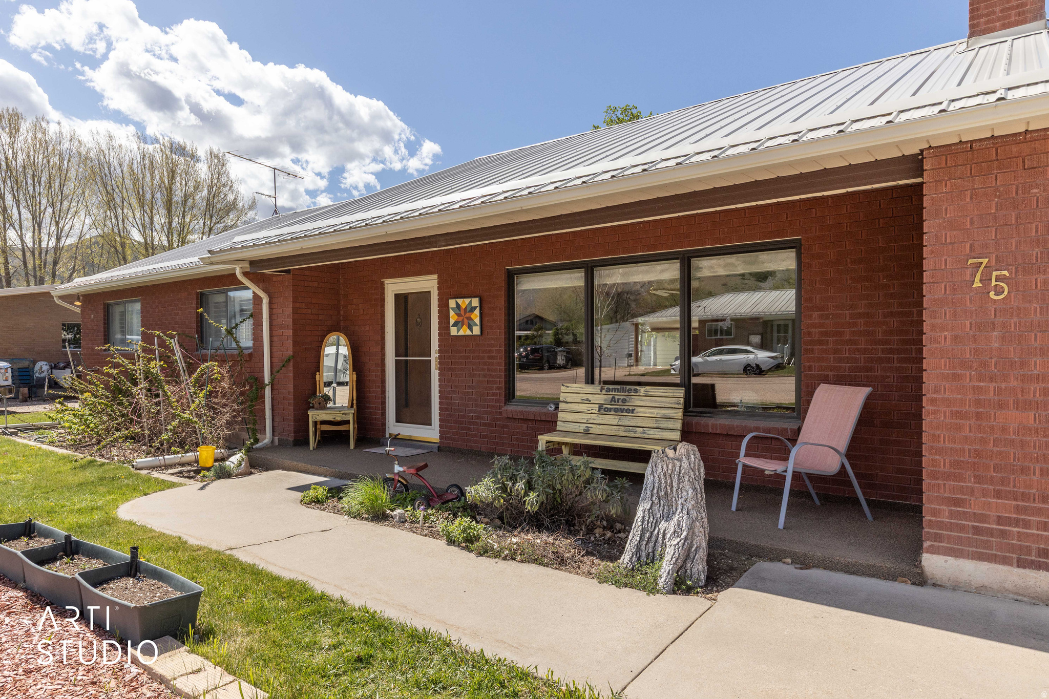 main property photo 3