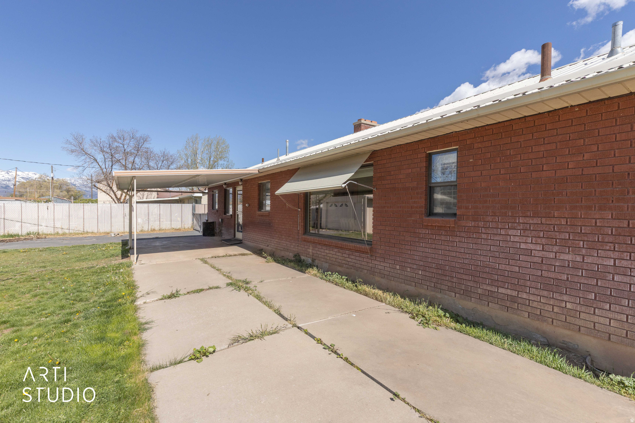 main property photo 33