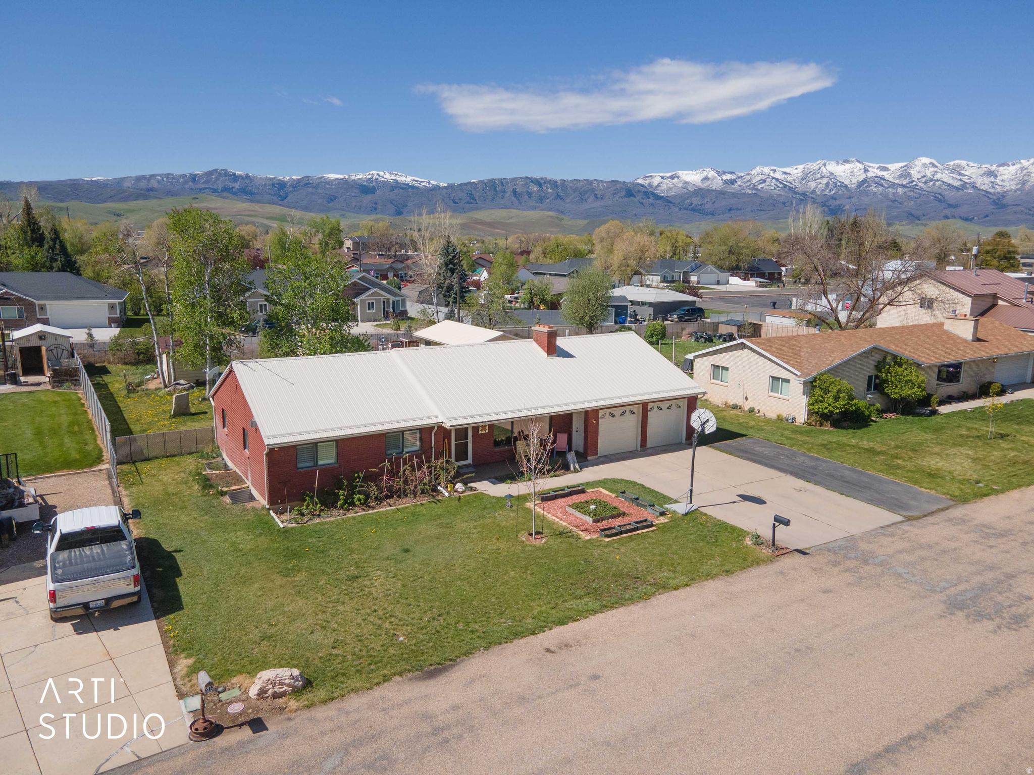 main property photo 46