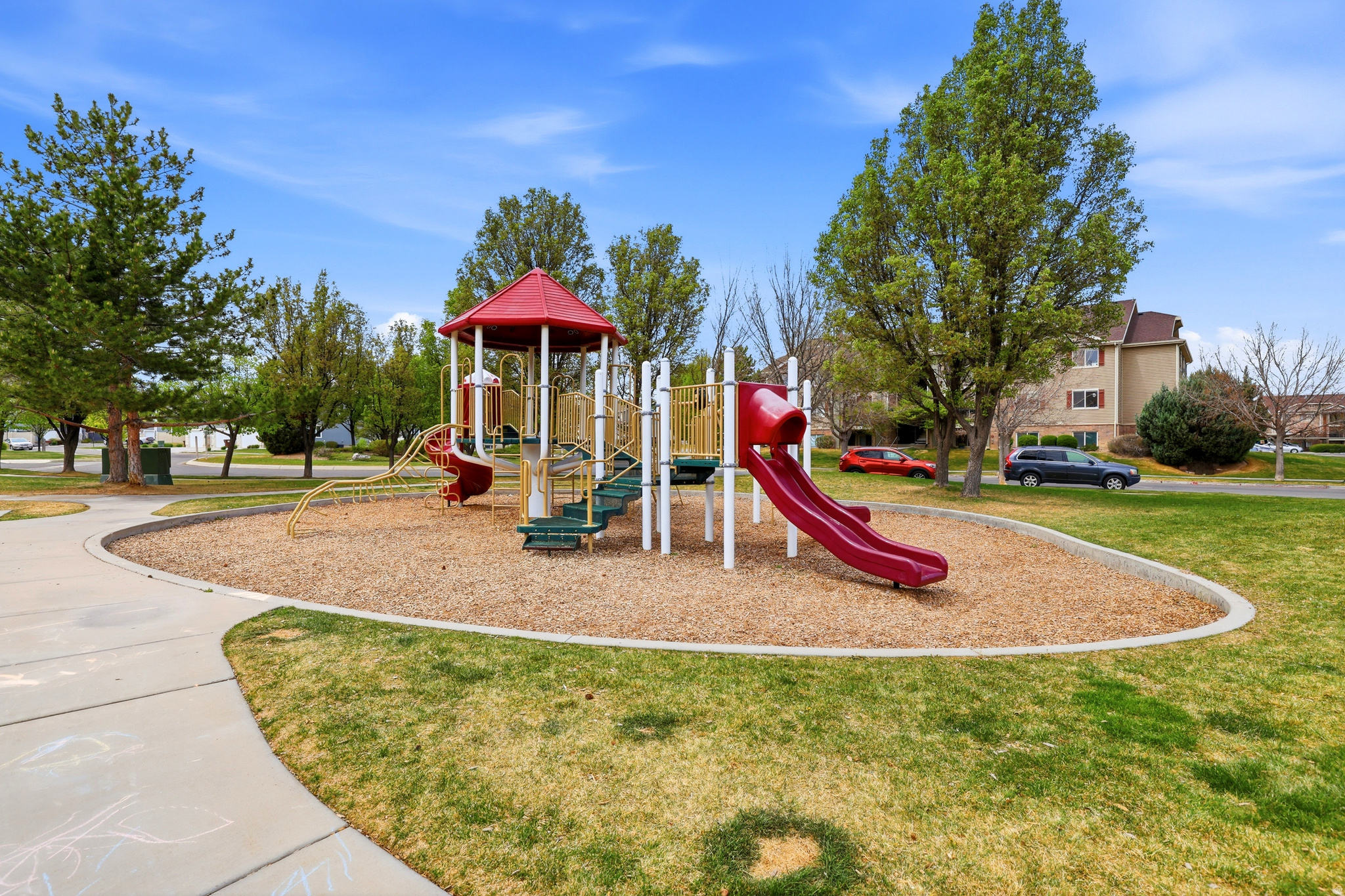 main property photo 14