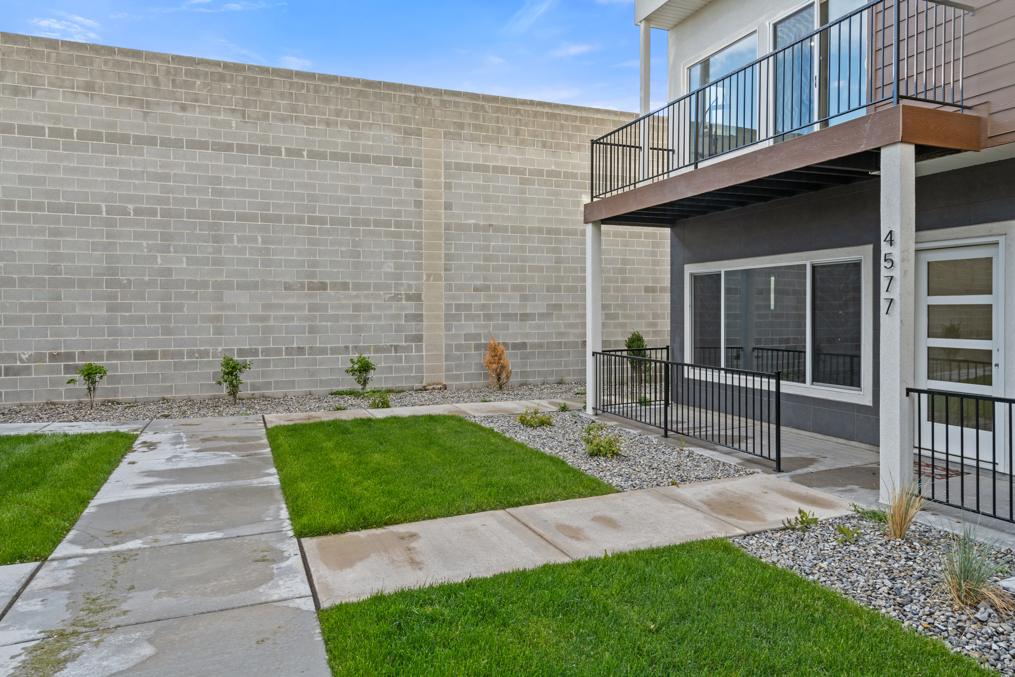 main property photo 22