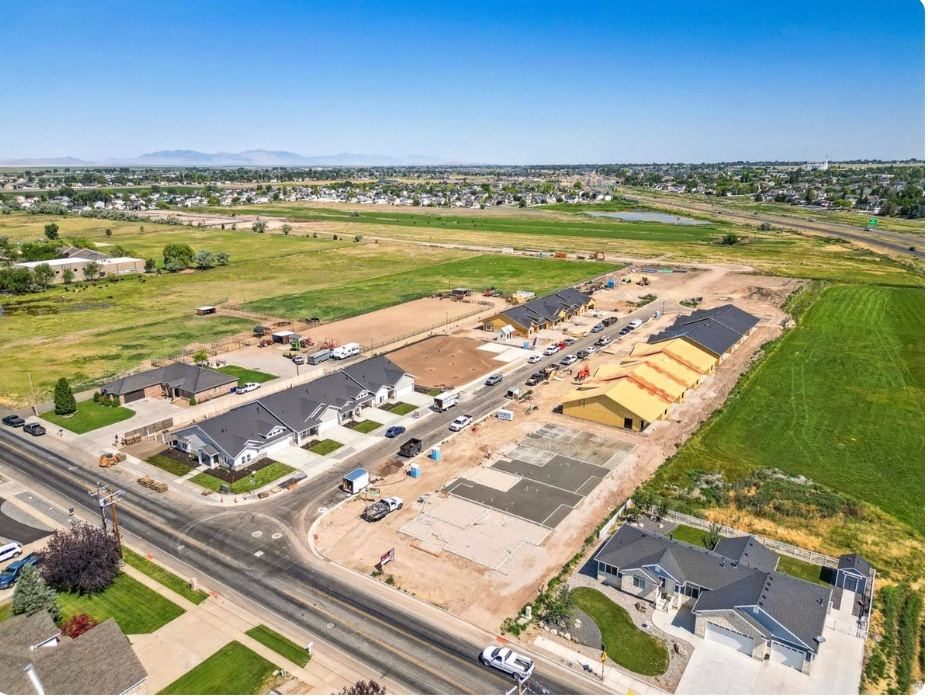 main property photo 16
