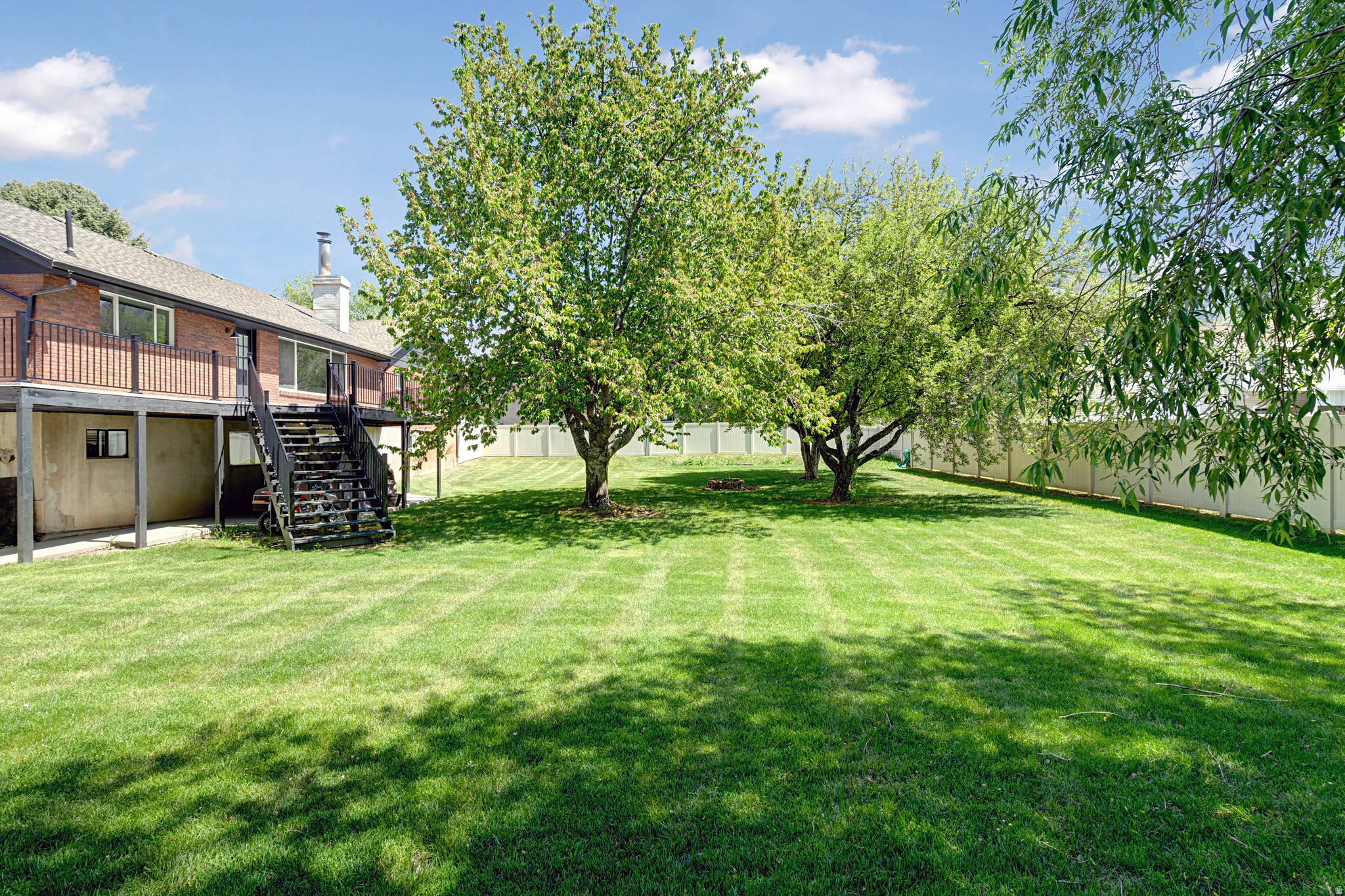 main property photo 38