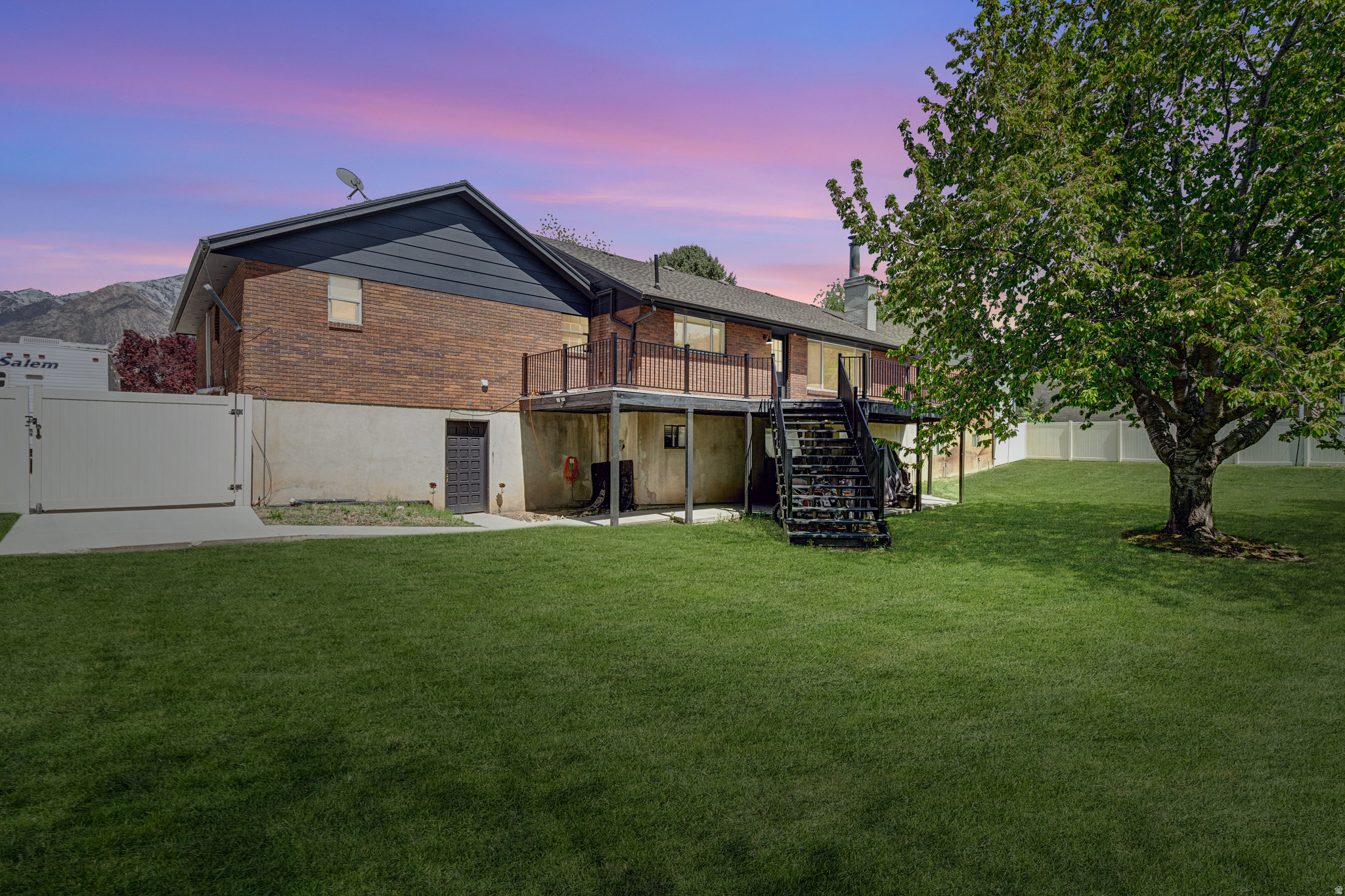 main property photo 42
