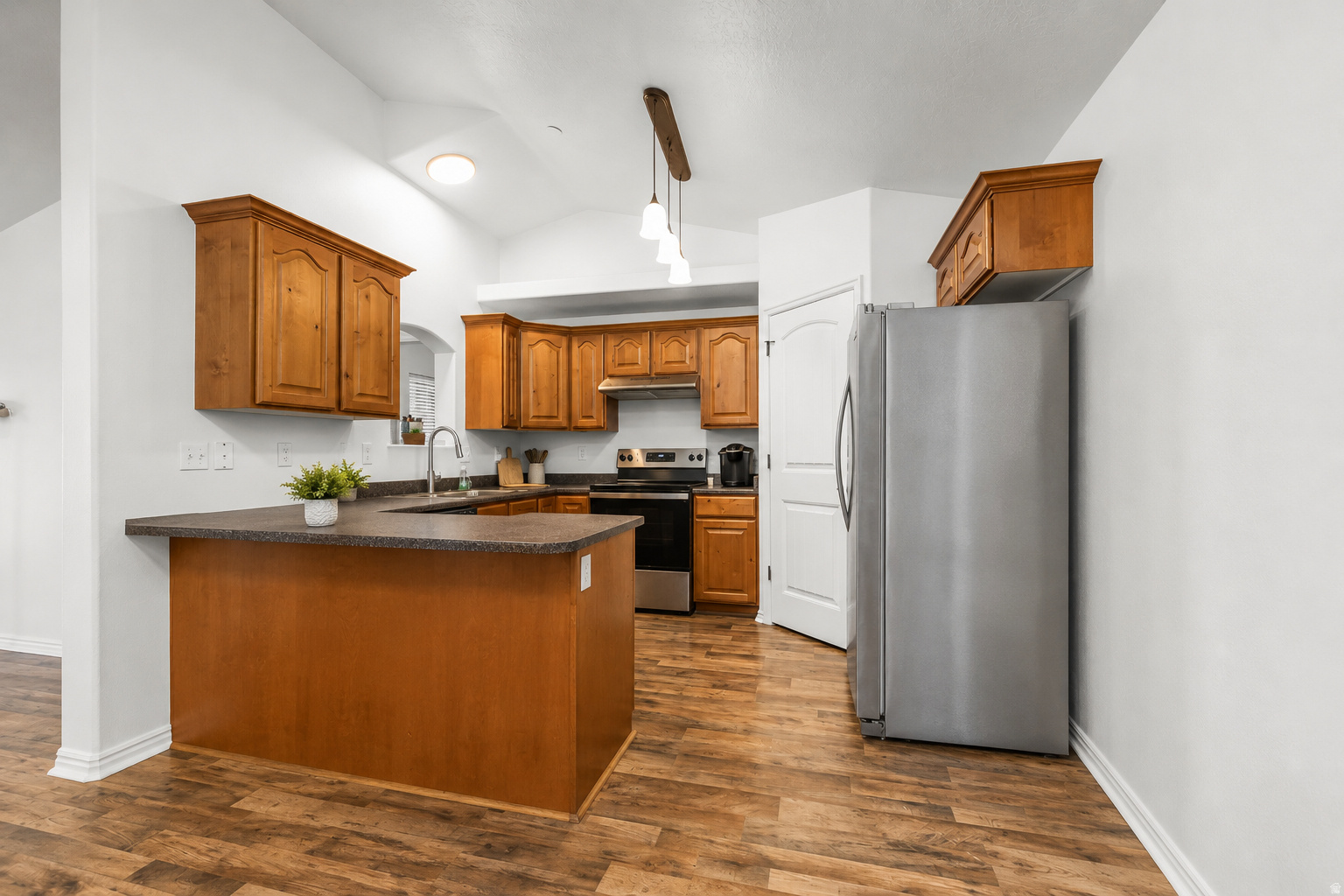 main property photo 5