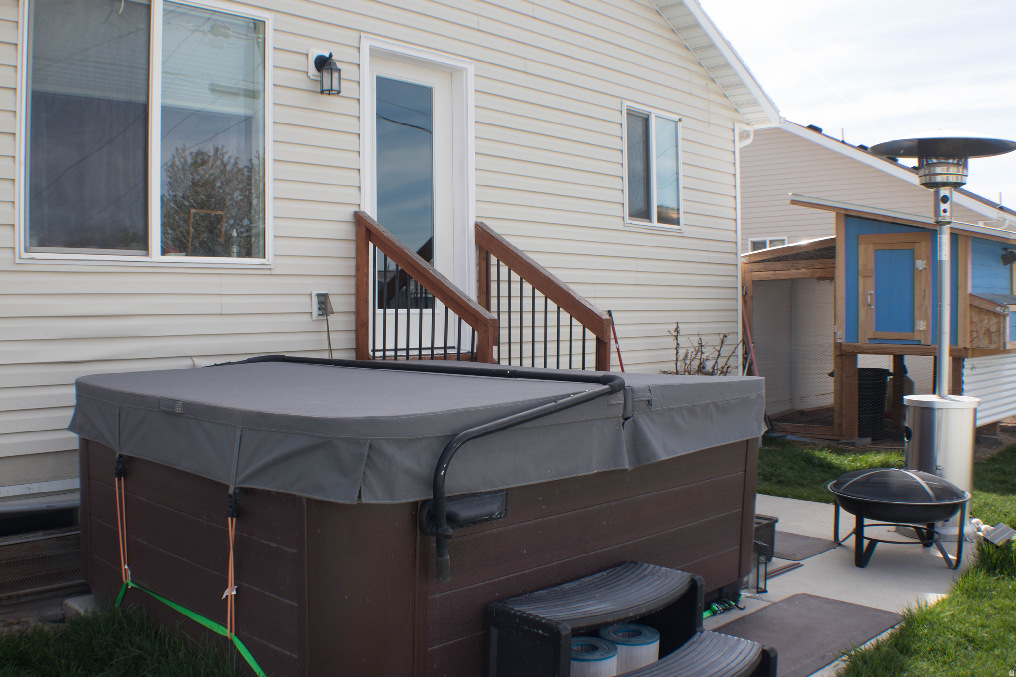 main property photo 22