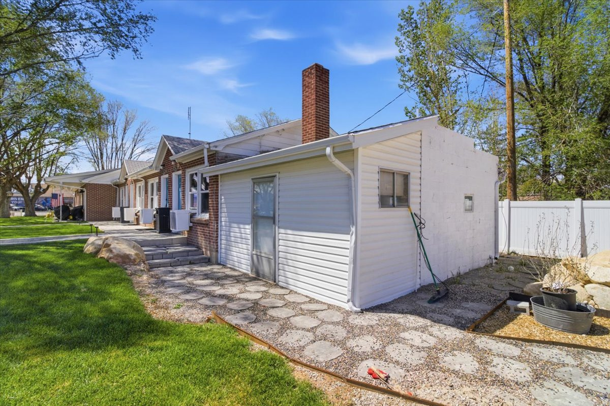 main property photo 12