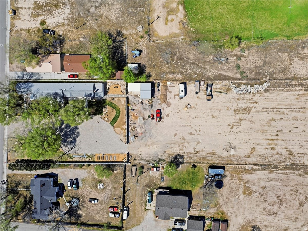 main property photo 58