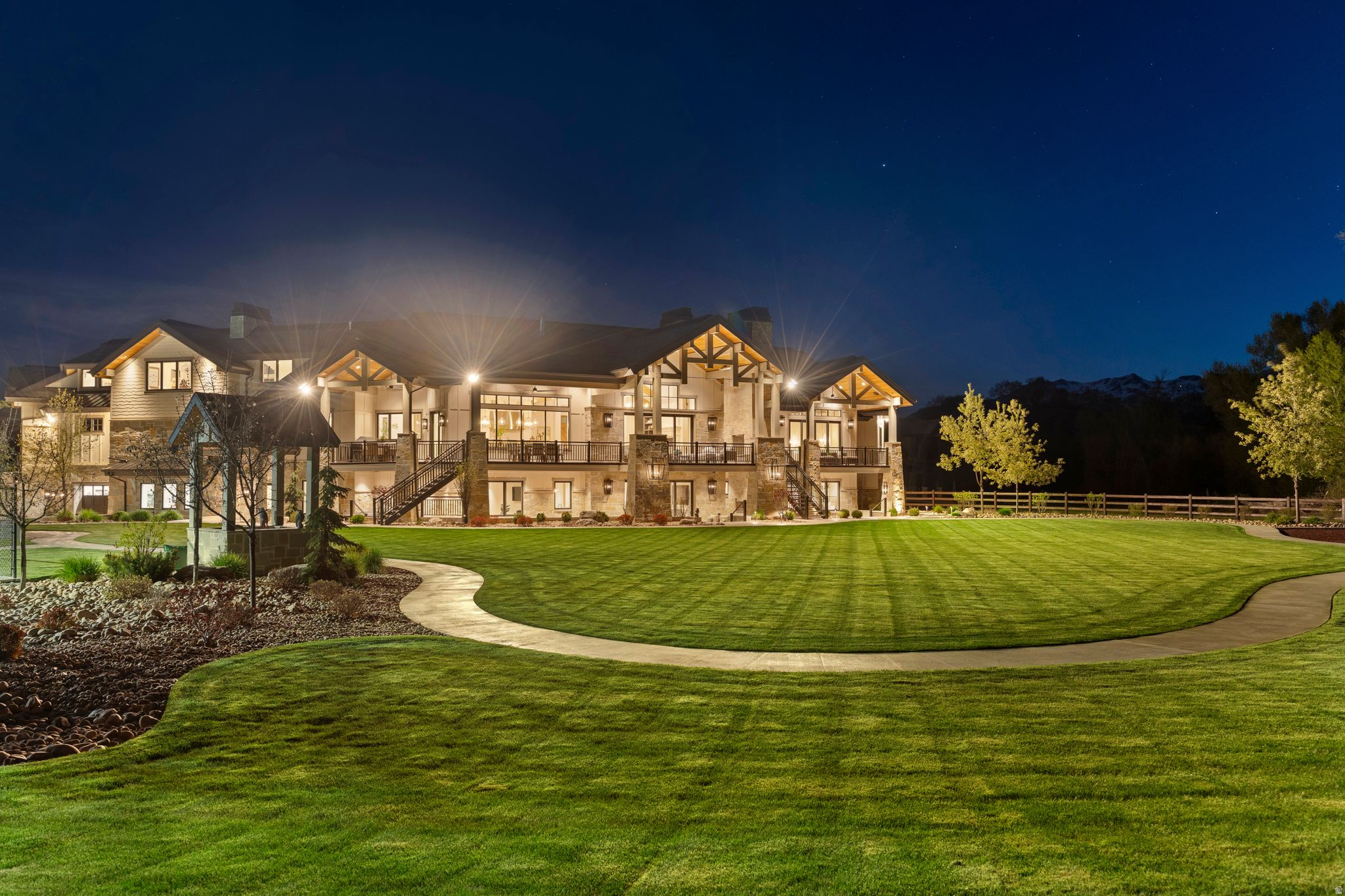 main property photo 78