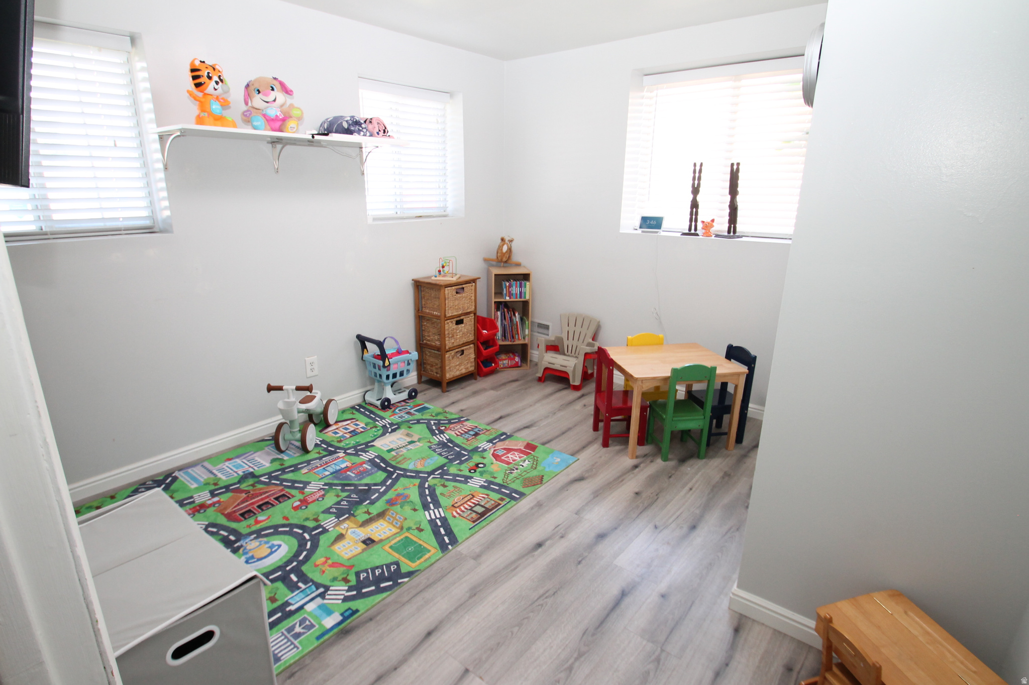 main property photo 35