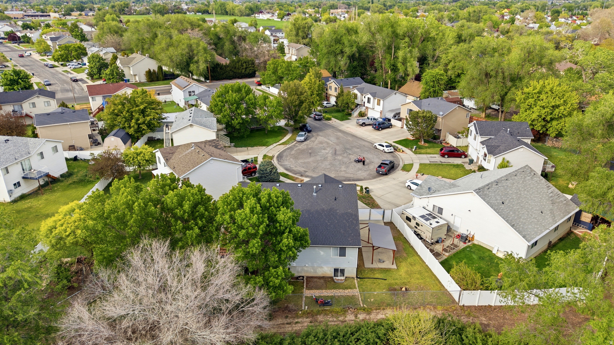 main property photo 47
