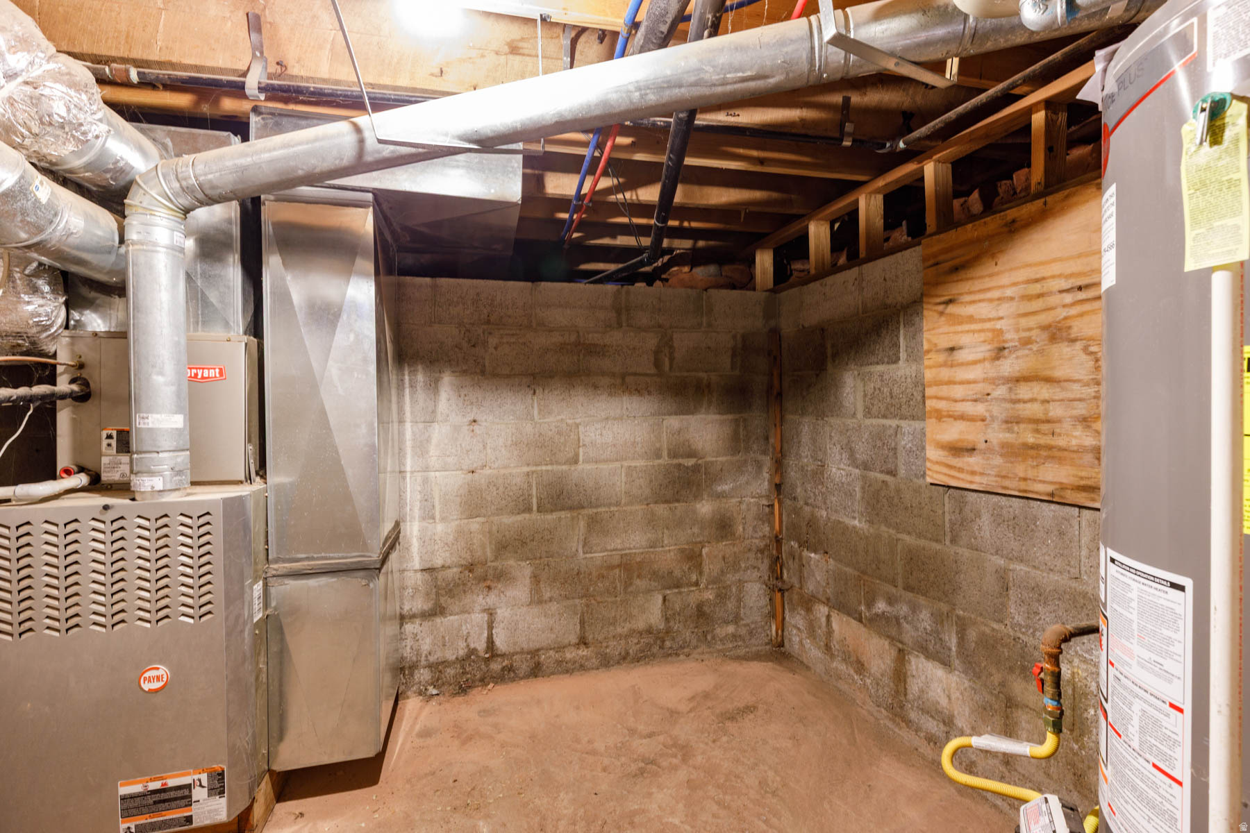 main property photo 32