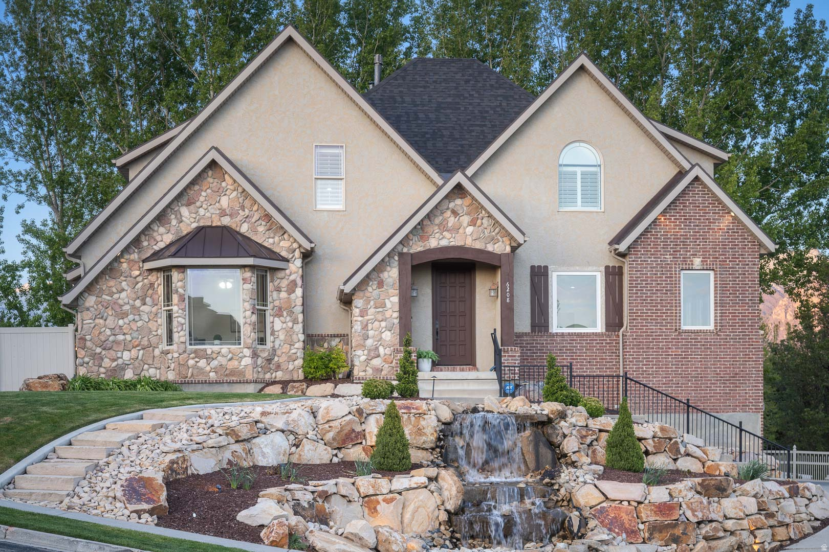 main property photo 34