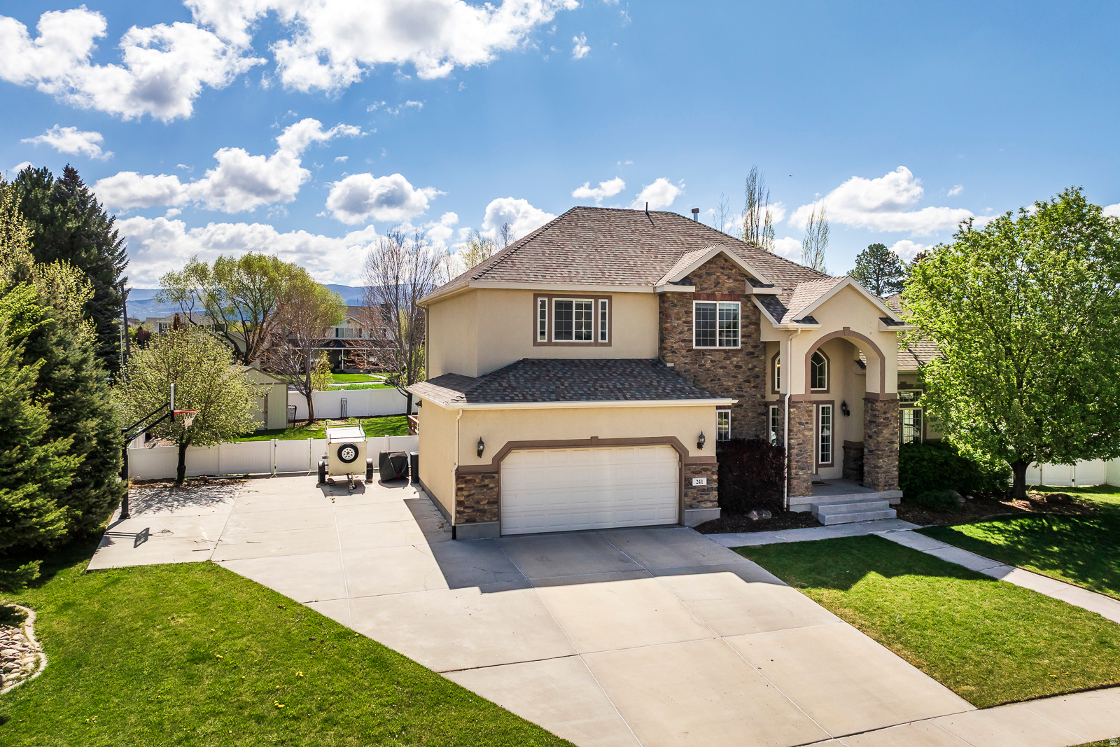 main property photo 54