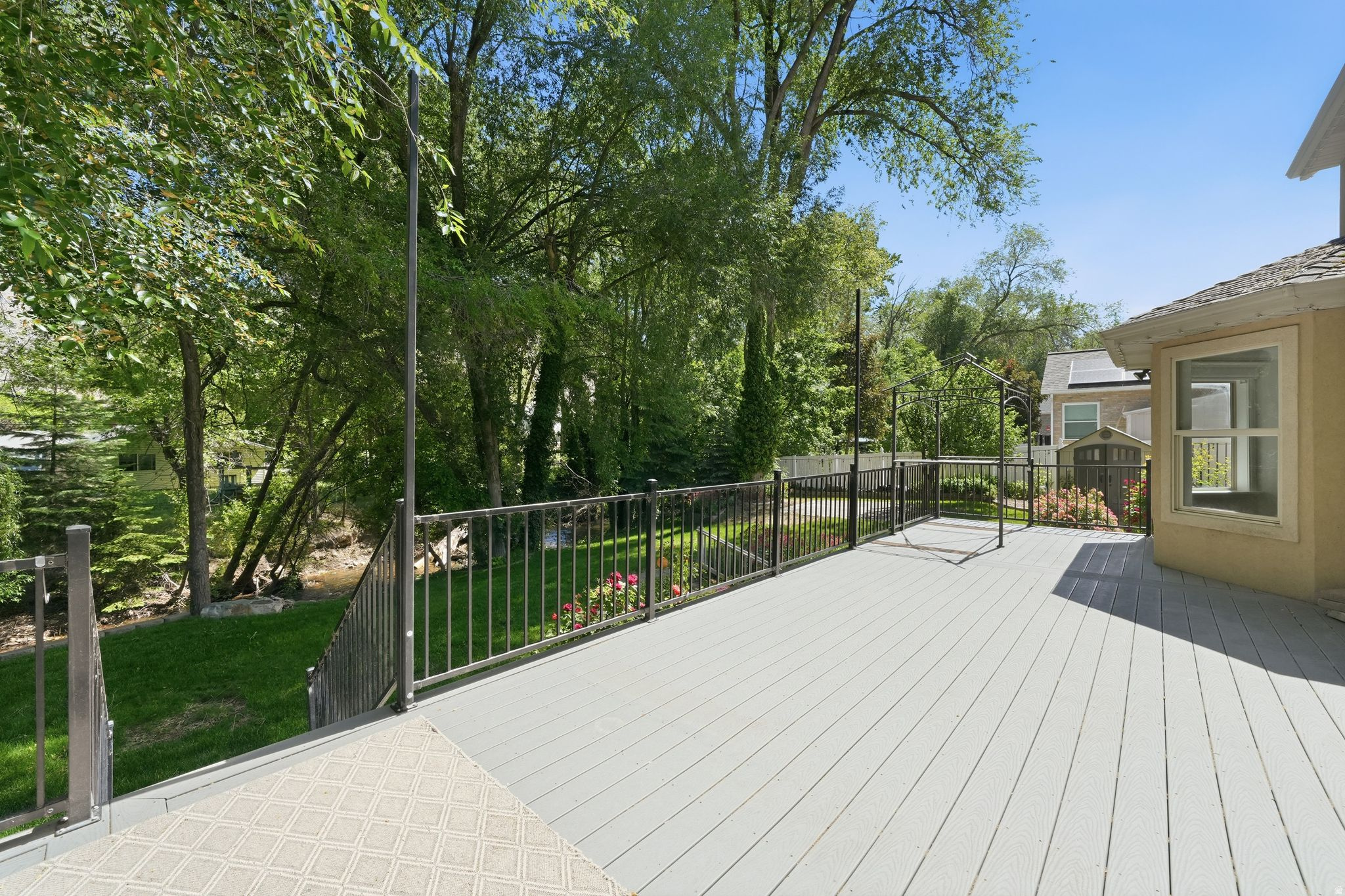 main property photo 45