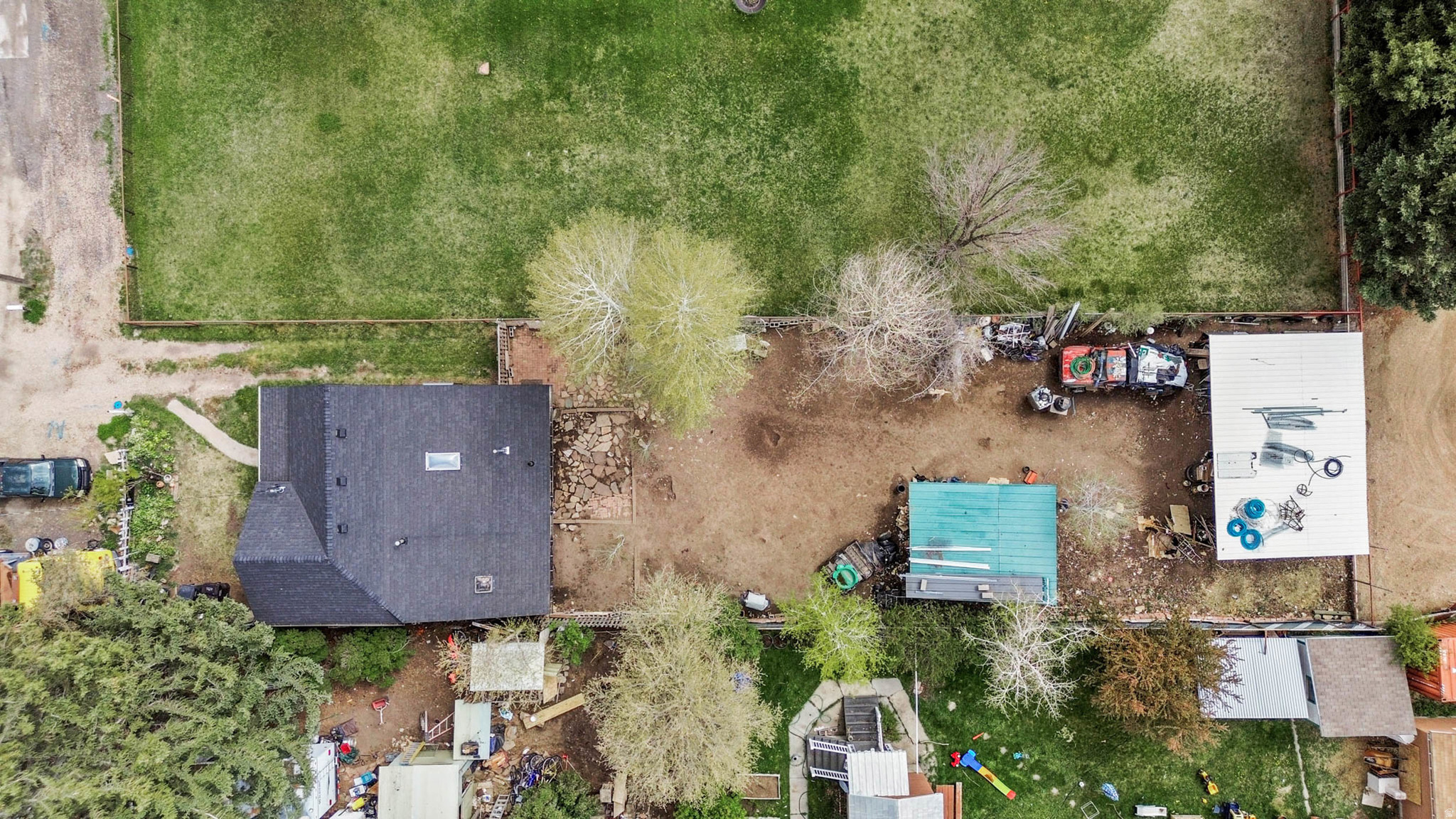 main property photo 13