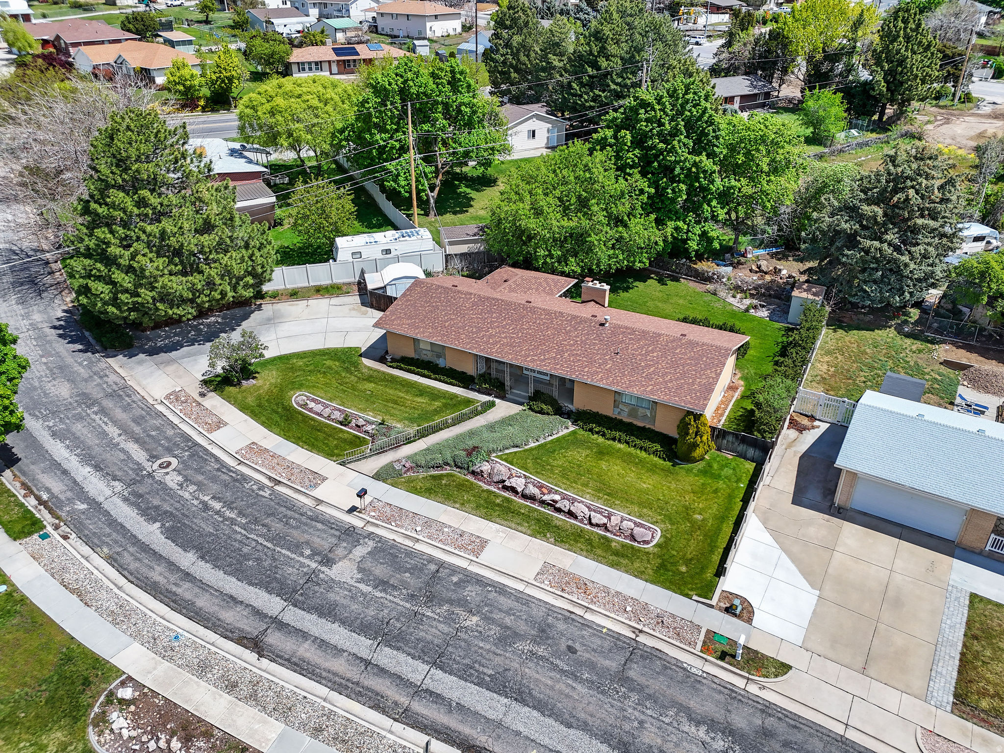 main property photo 43