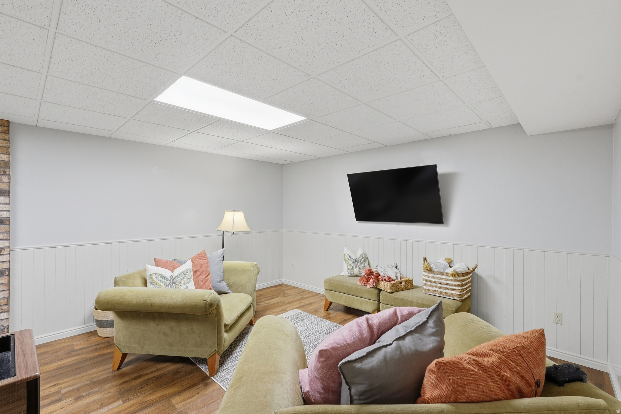 main property photo 23