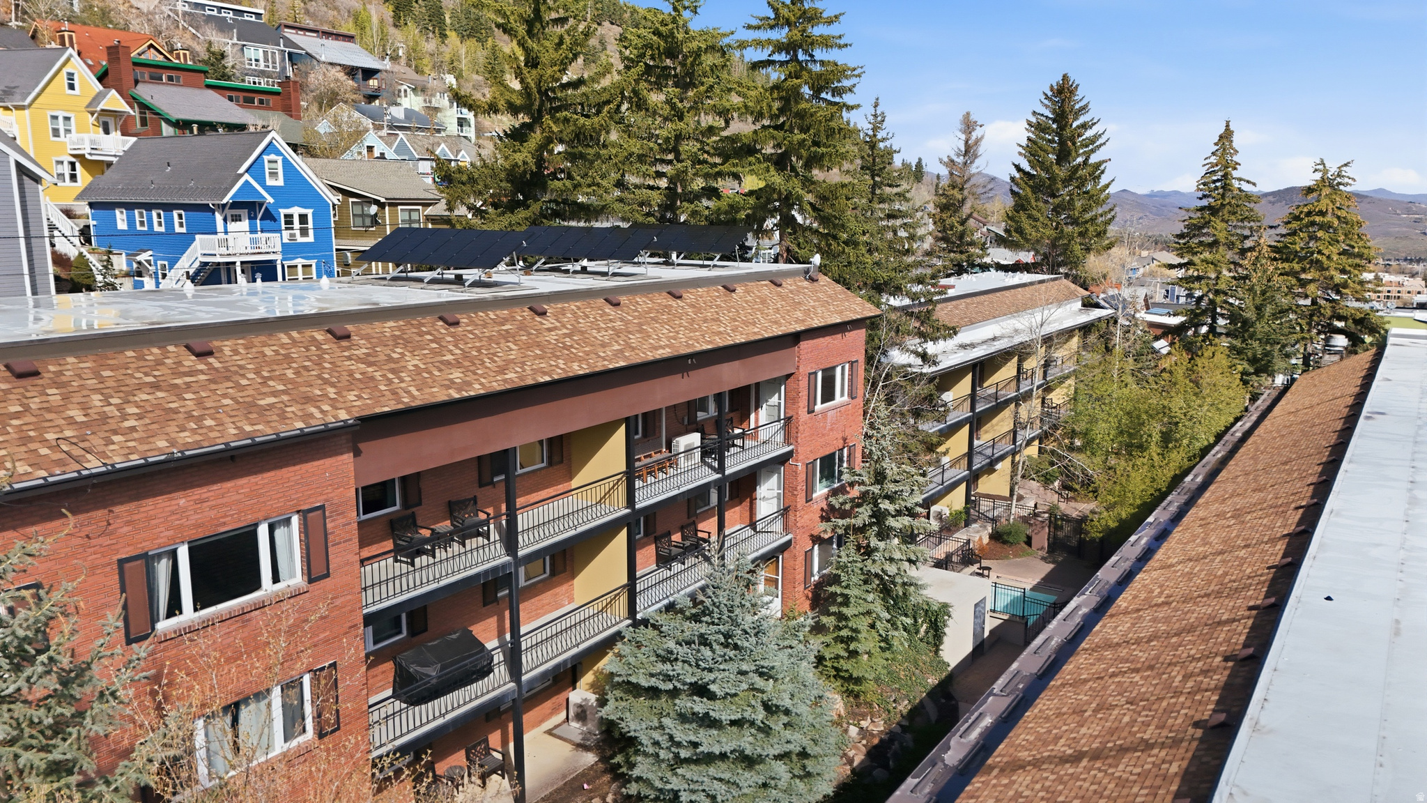 main property photo 20