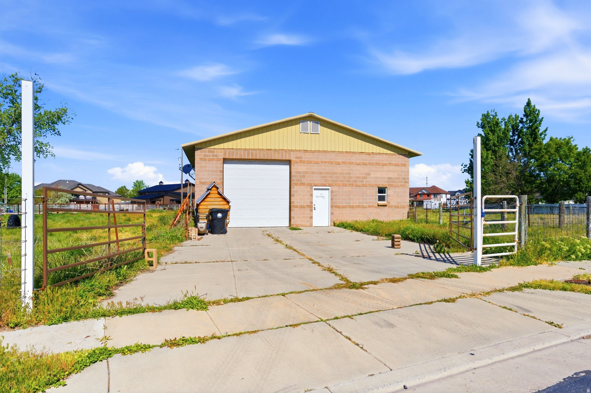 main property photo 13