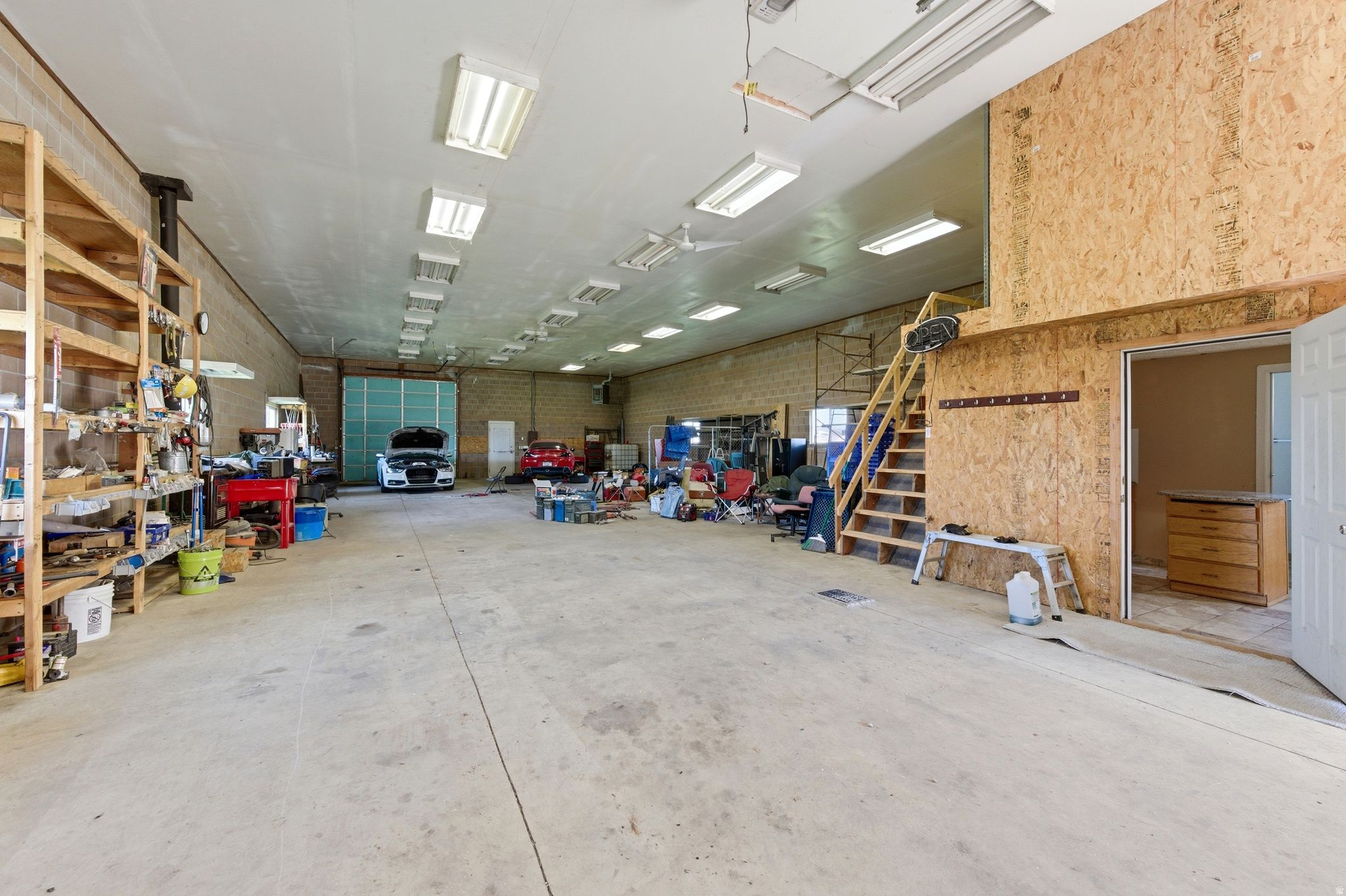 main property photo 17