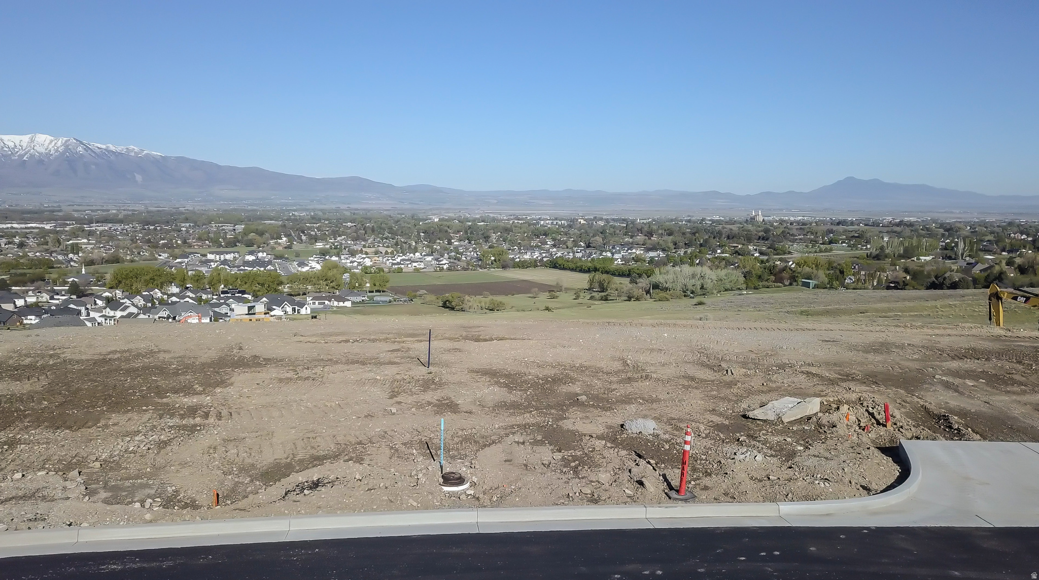 main property photo 6