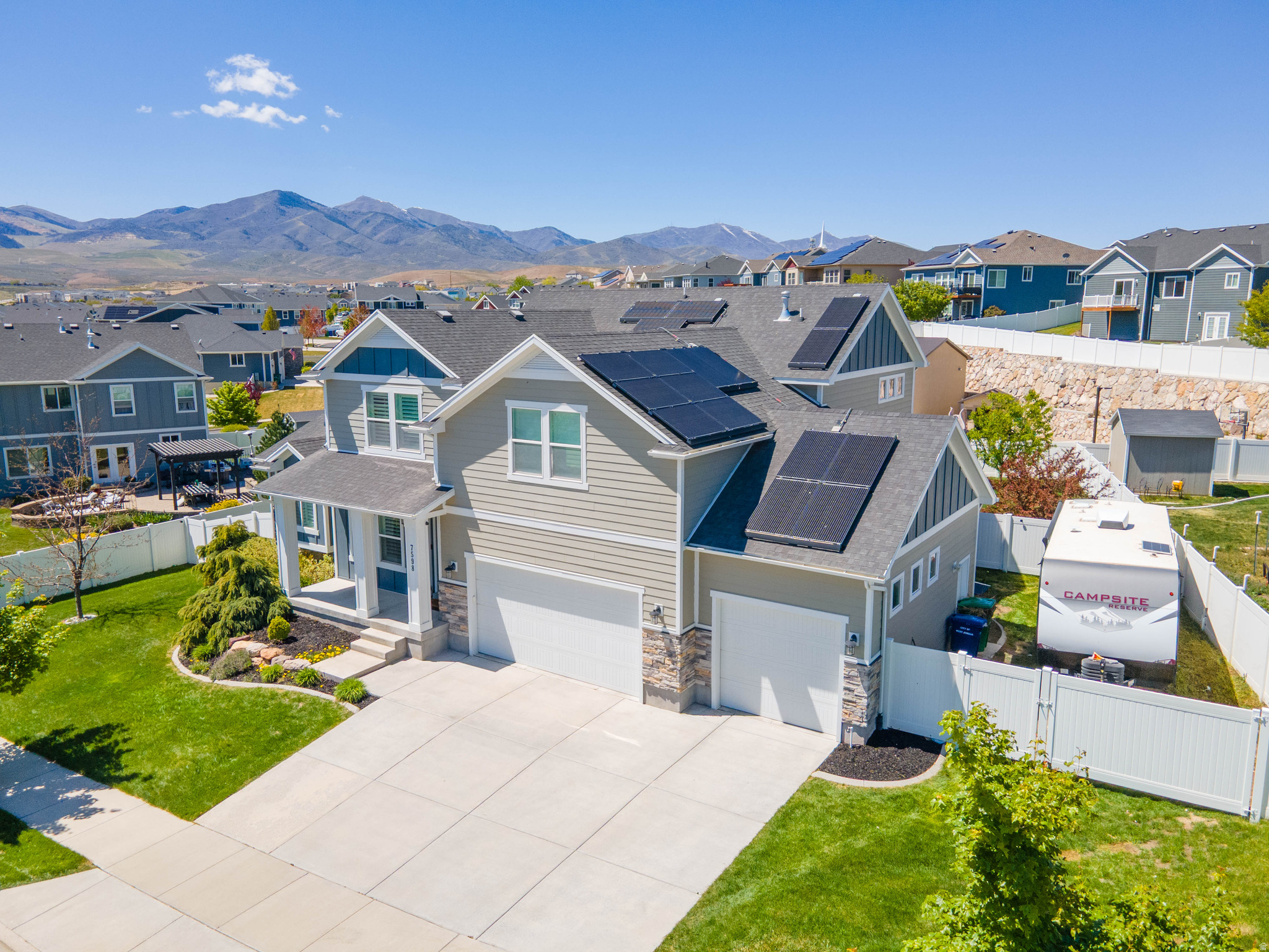 main property photo 35