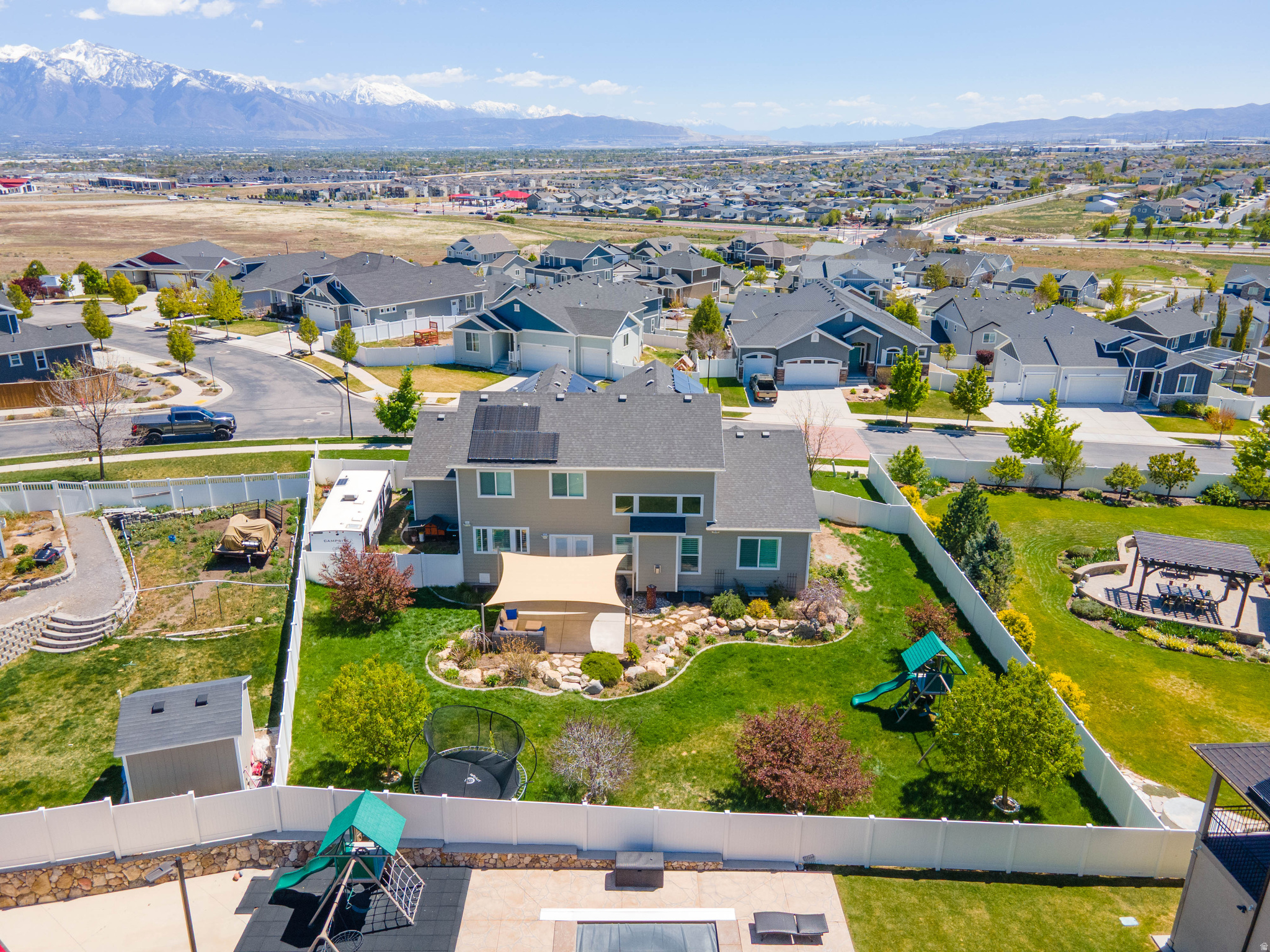 main property photo 39