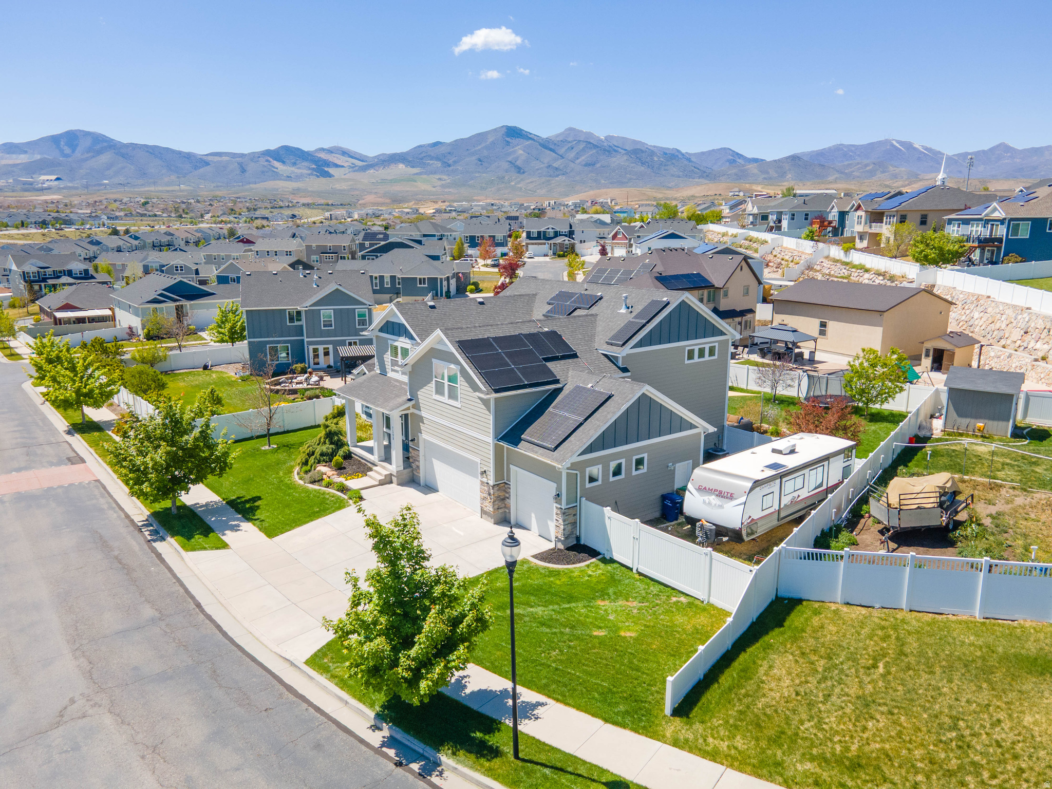 main property photo 41