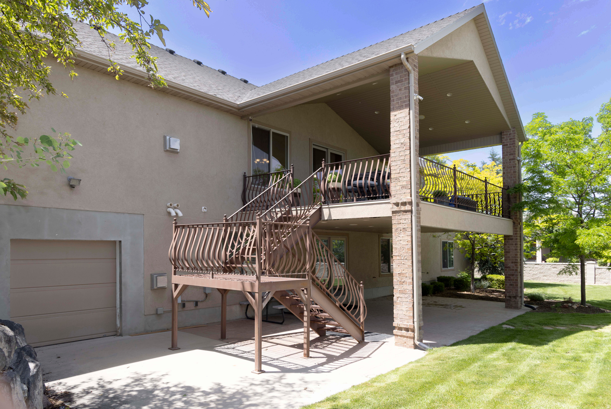main property photo 44