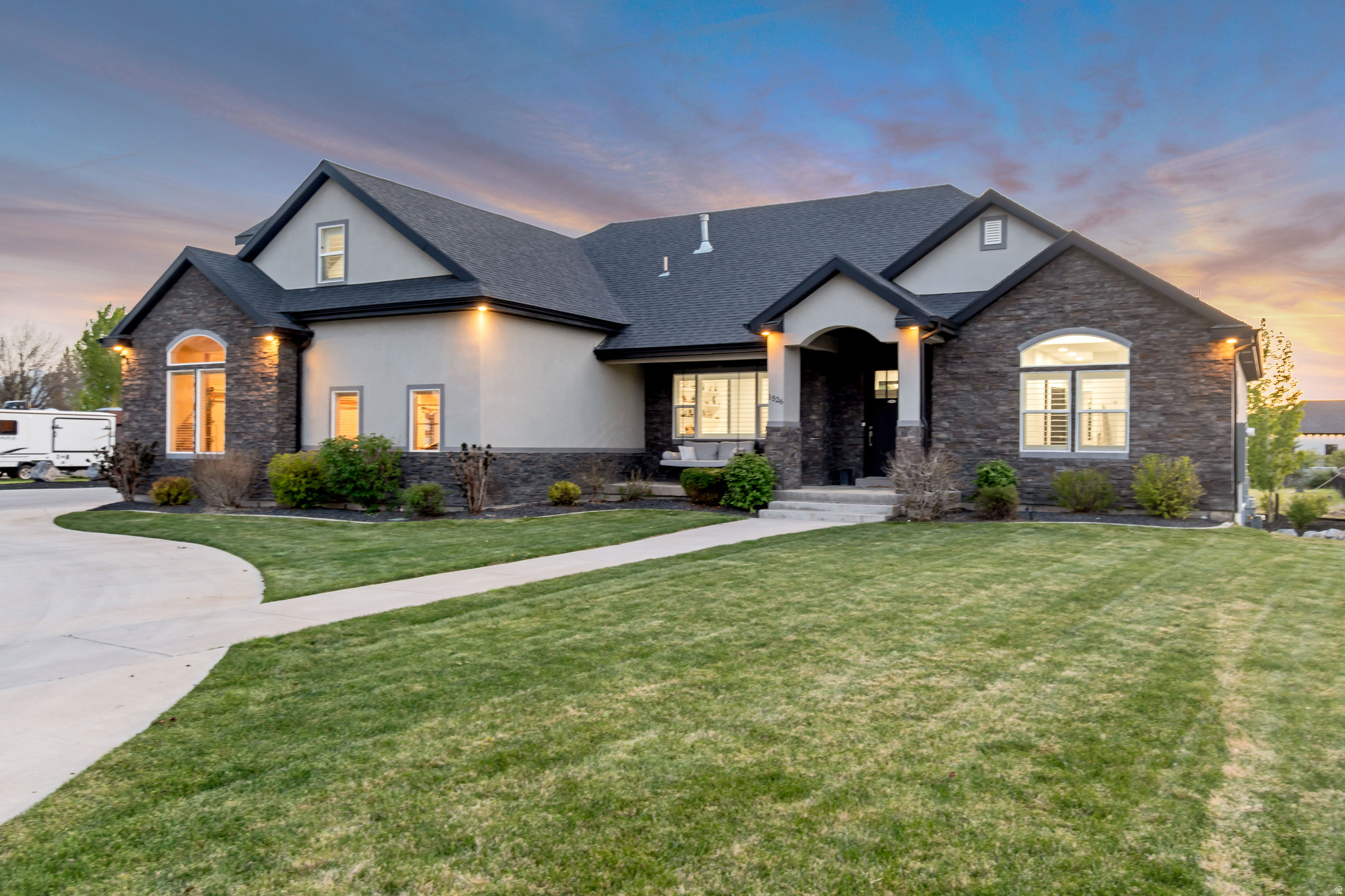 main property photo 41