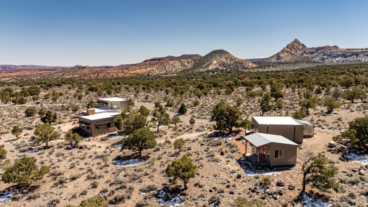 main property photo 47