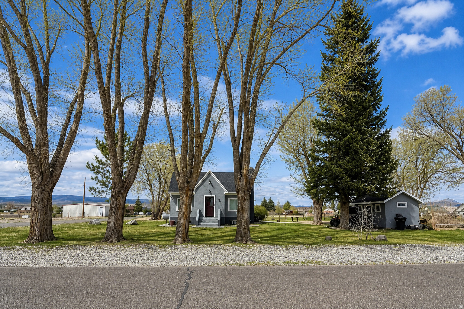 main property photo 22