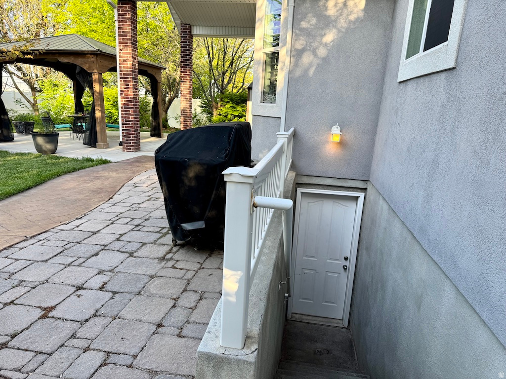 main property photo 14