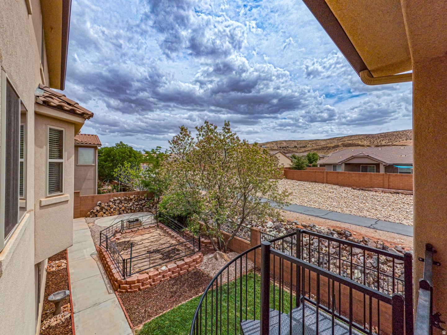main property photo 16