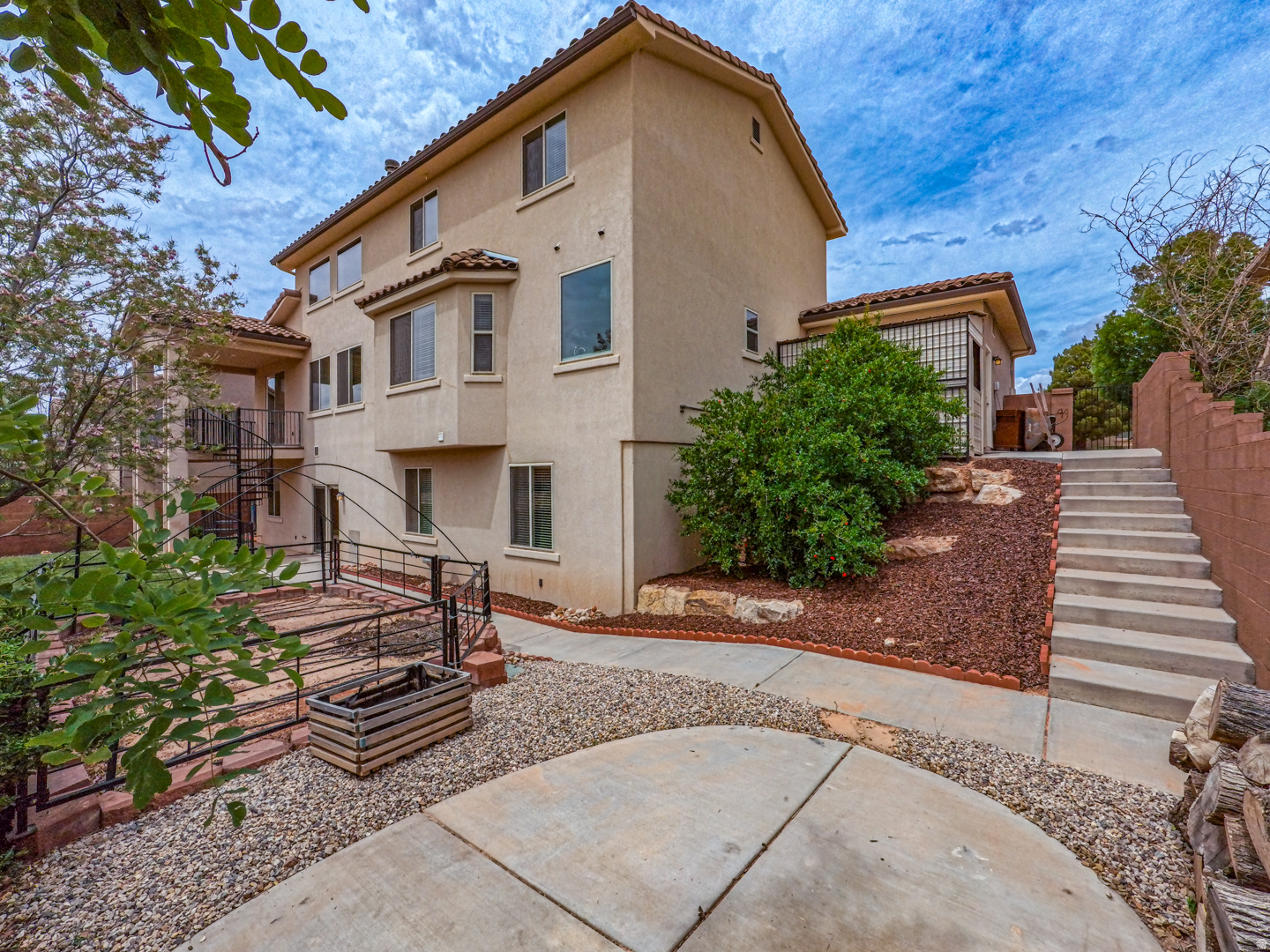 main property photo 54
