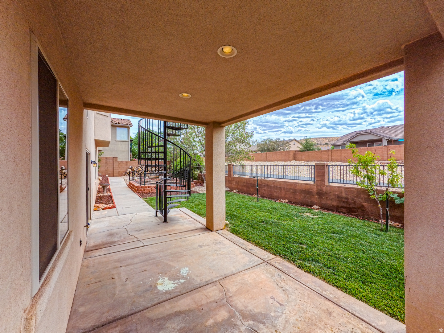 main property photo 59