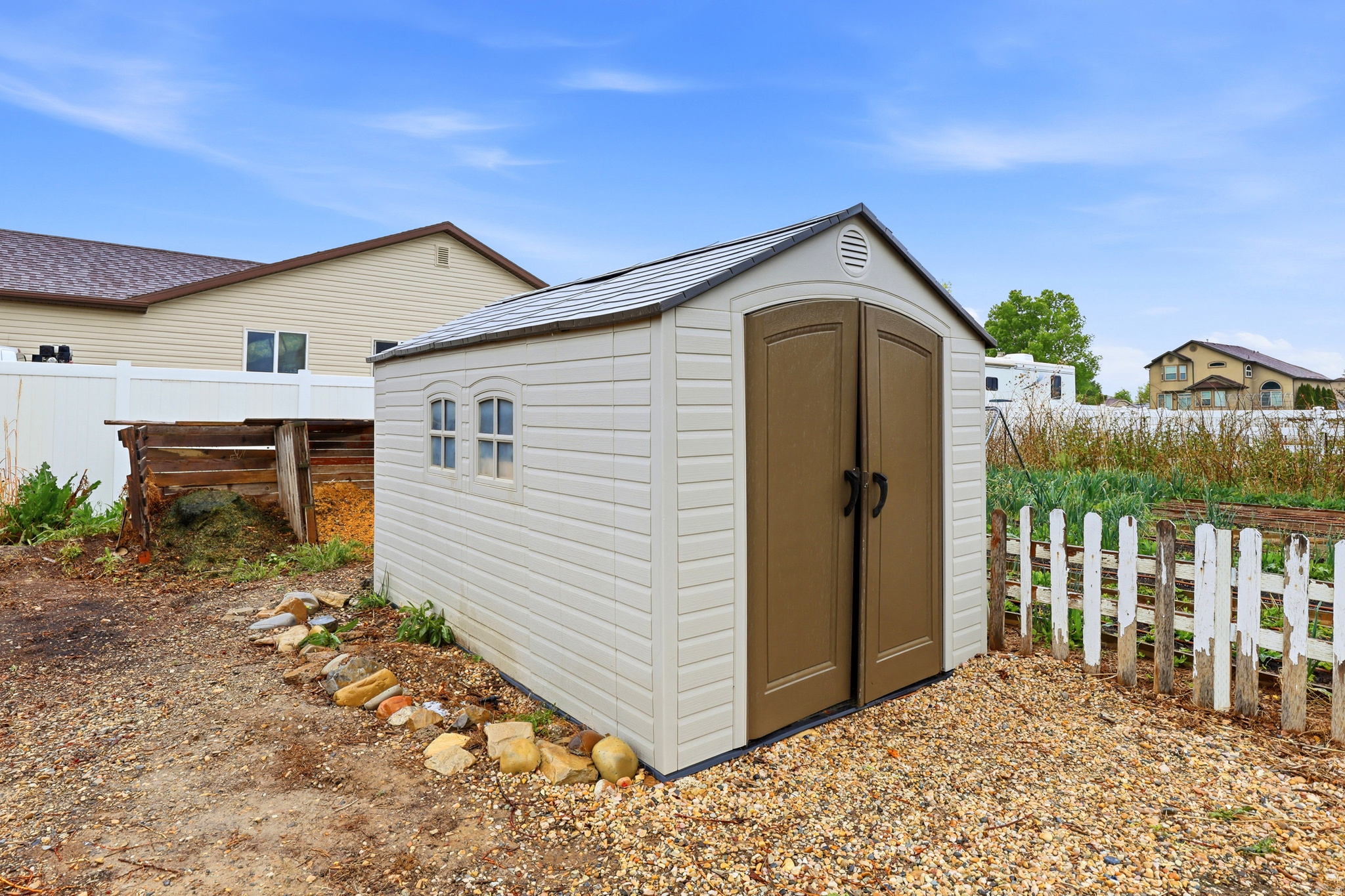 main property photo 54