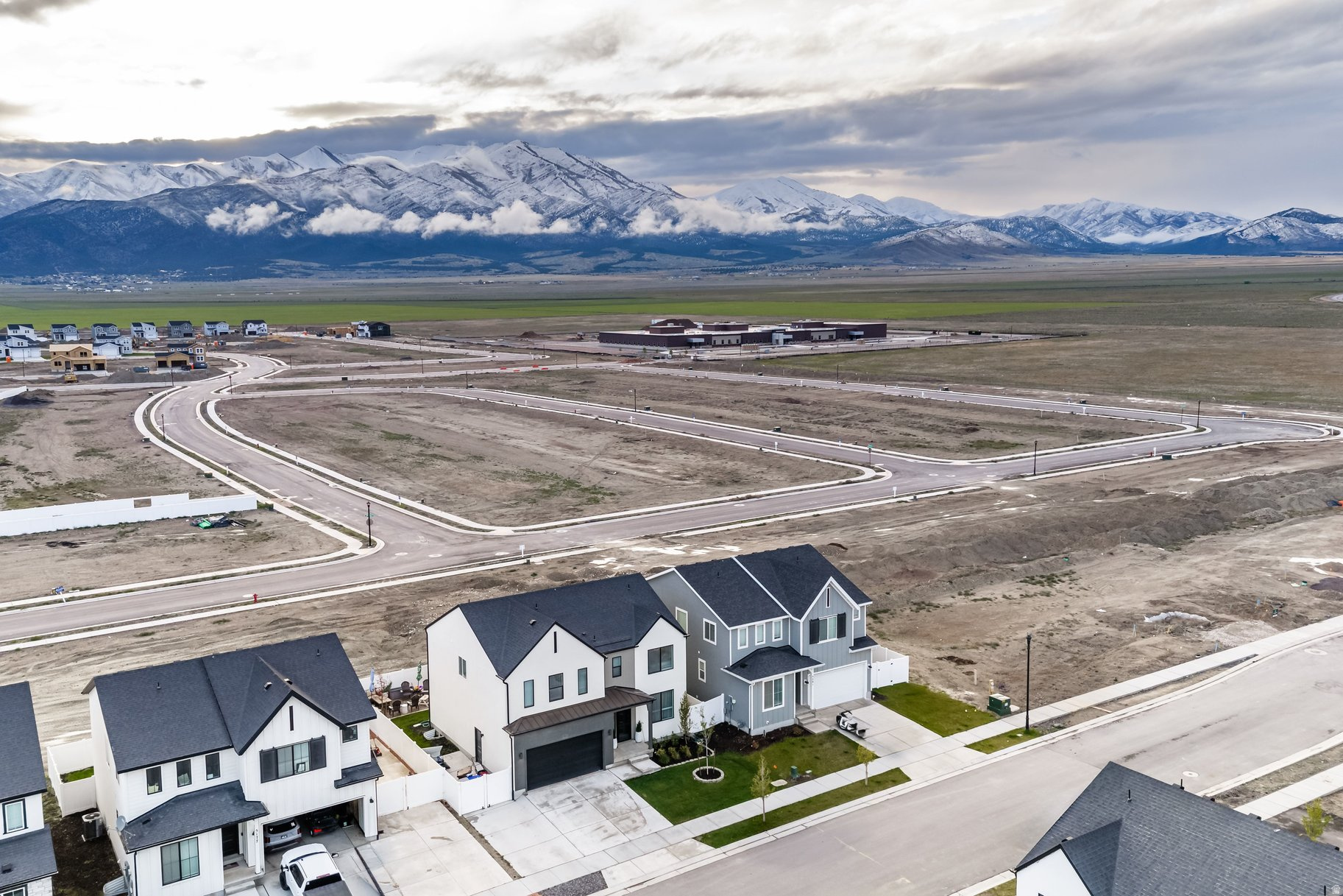 main property photo 48