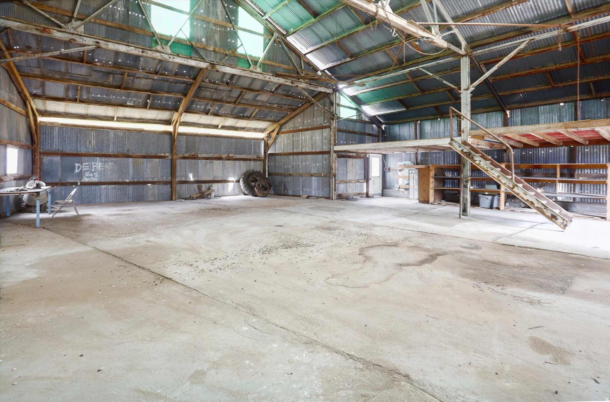 main property photo 22