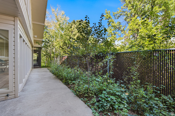 main property photo 67
