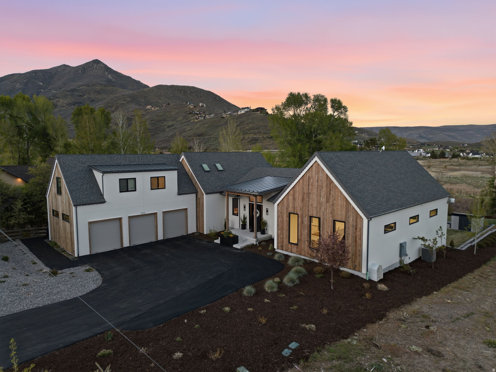 main property photo 62